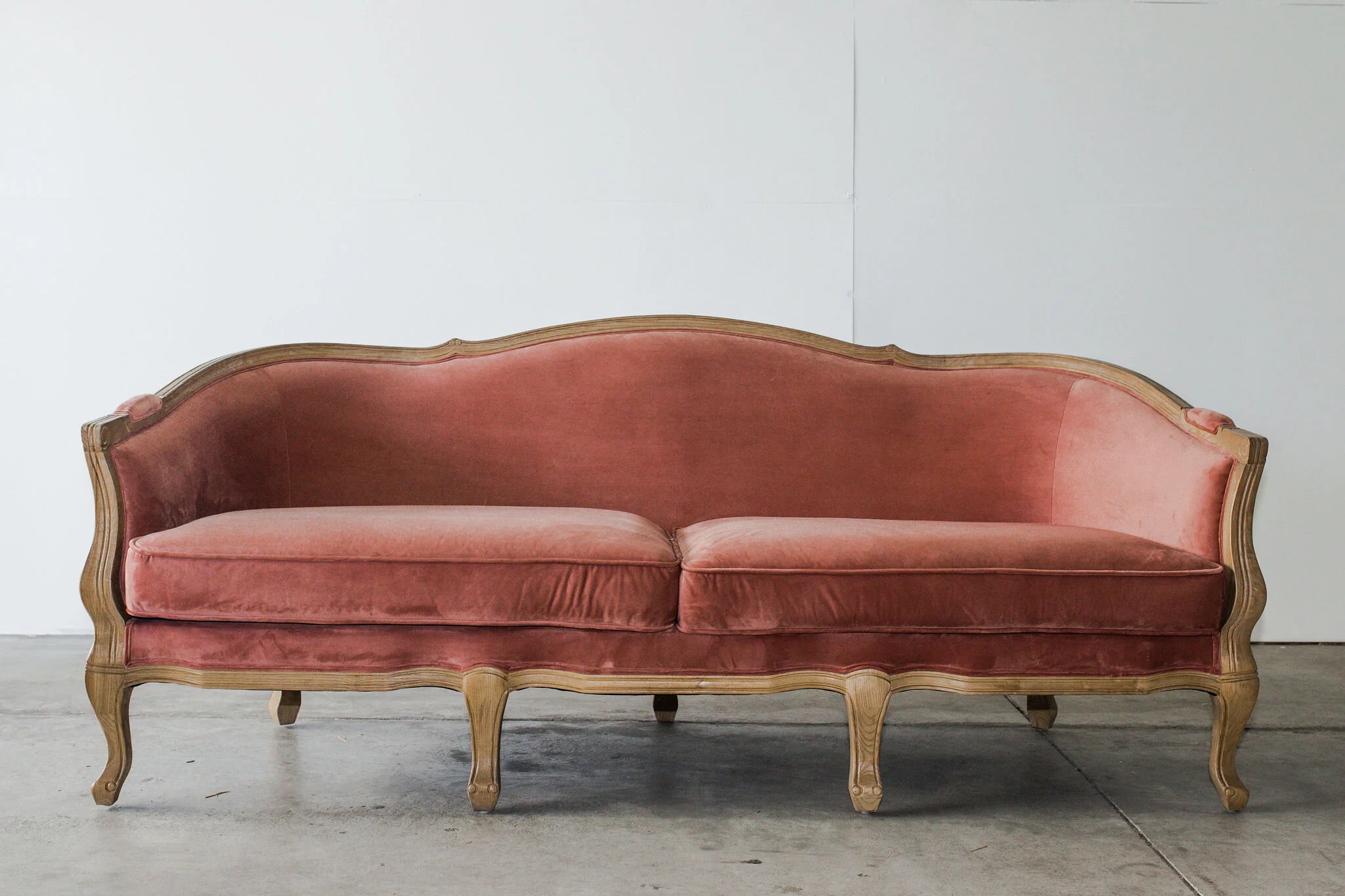 Flagshipevents-tablesandchairs