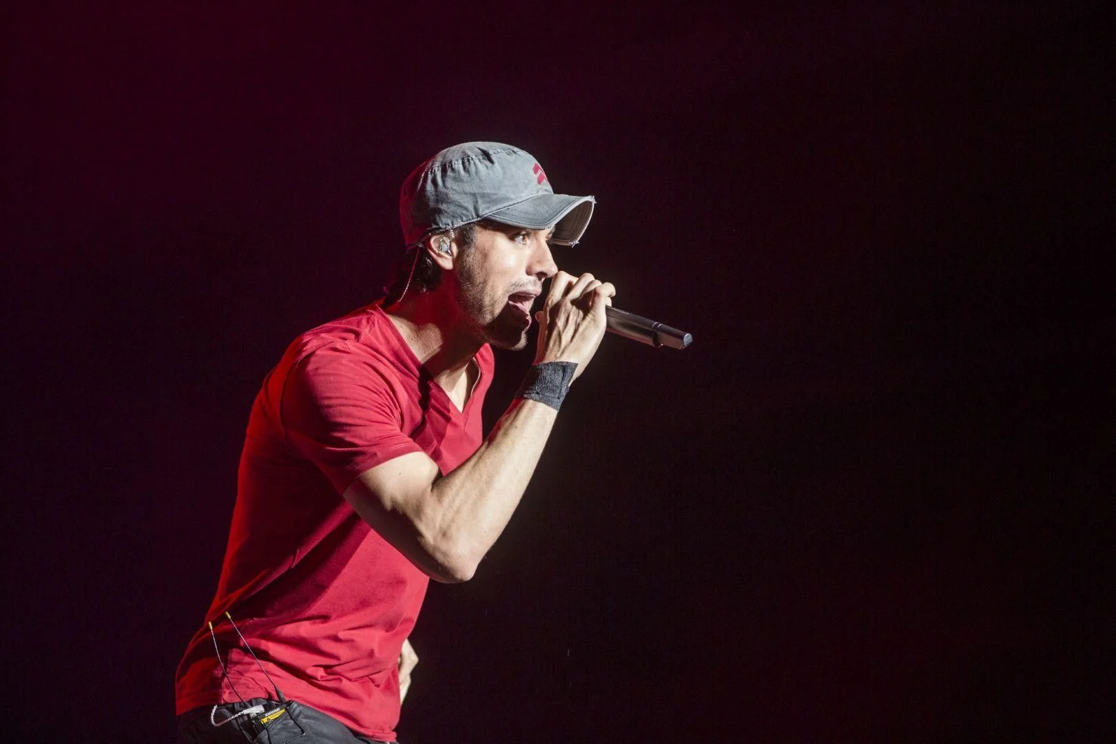 ENRIQUE IGLESIAS AT YASALAM 2015
