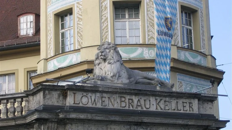 Löwenbräukeller in Munich | © Rufus46 / WikiCommons