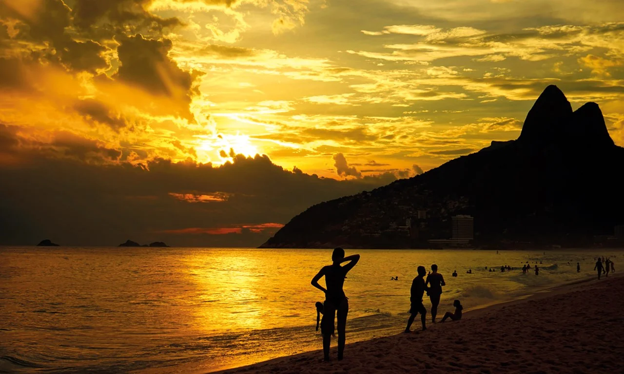 rios-famous-beaches.jpg