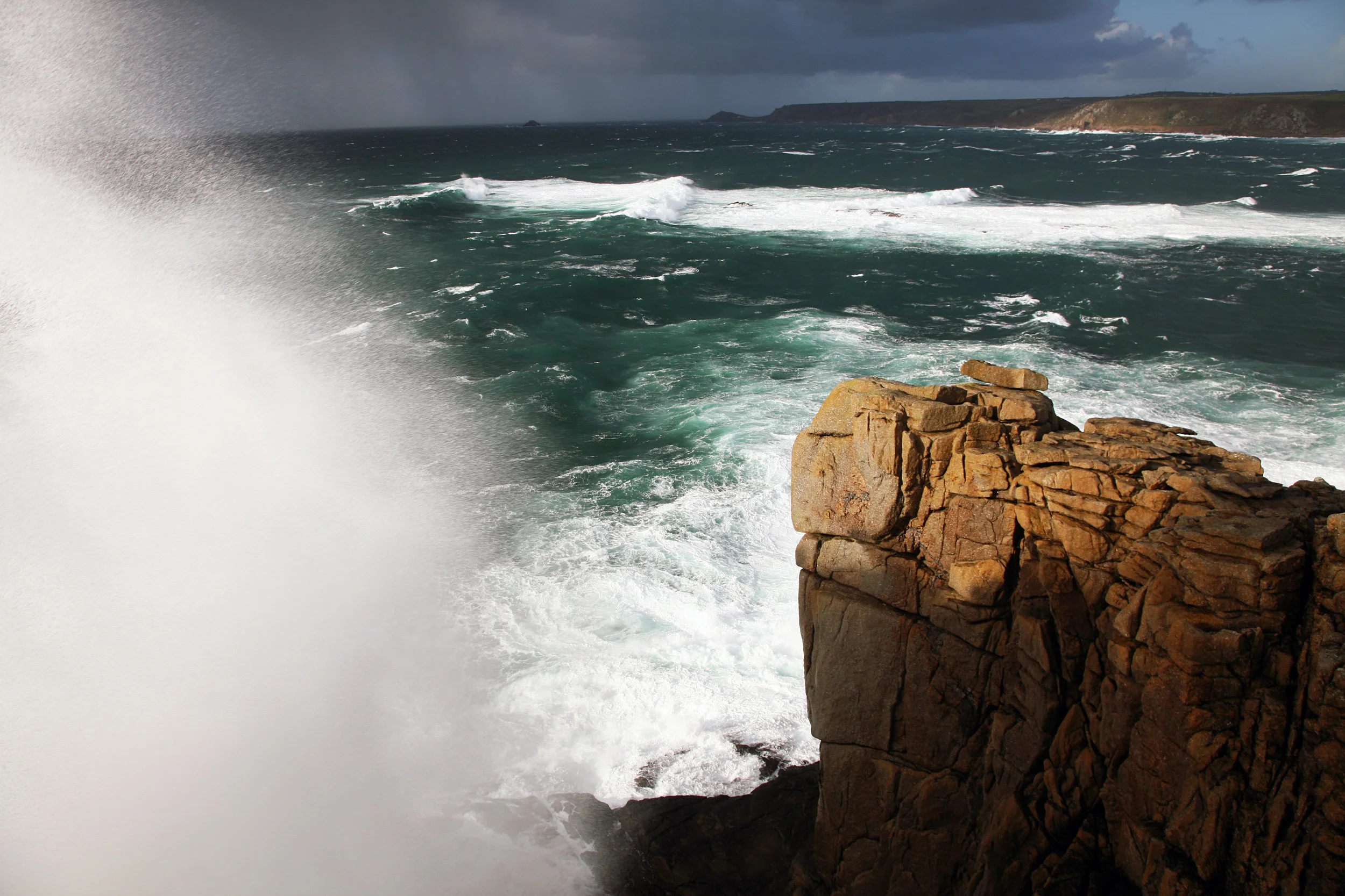 breaking wave.jpg