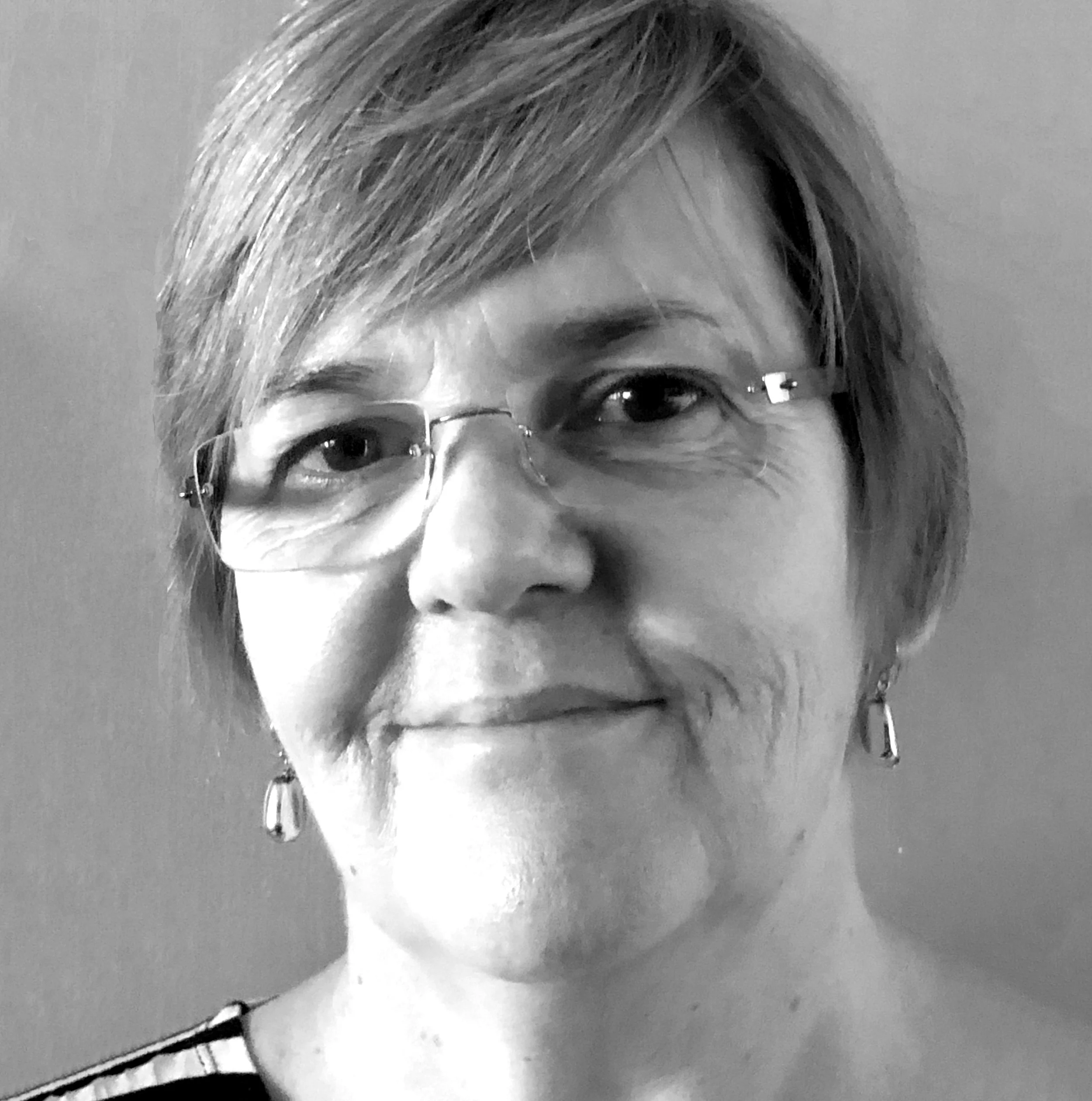 louise - bnw.jpg