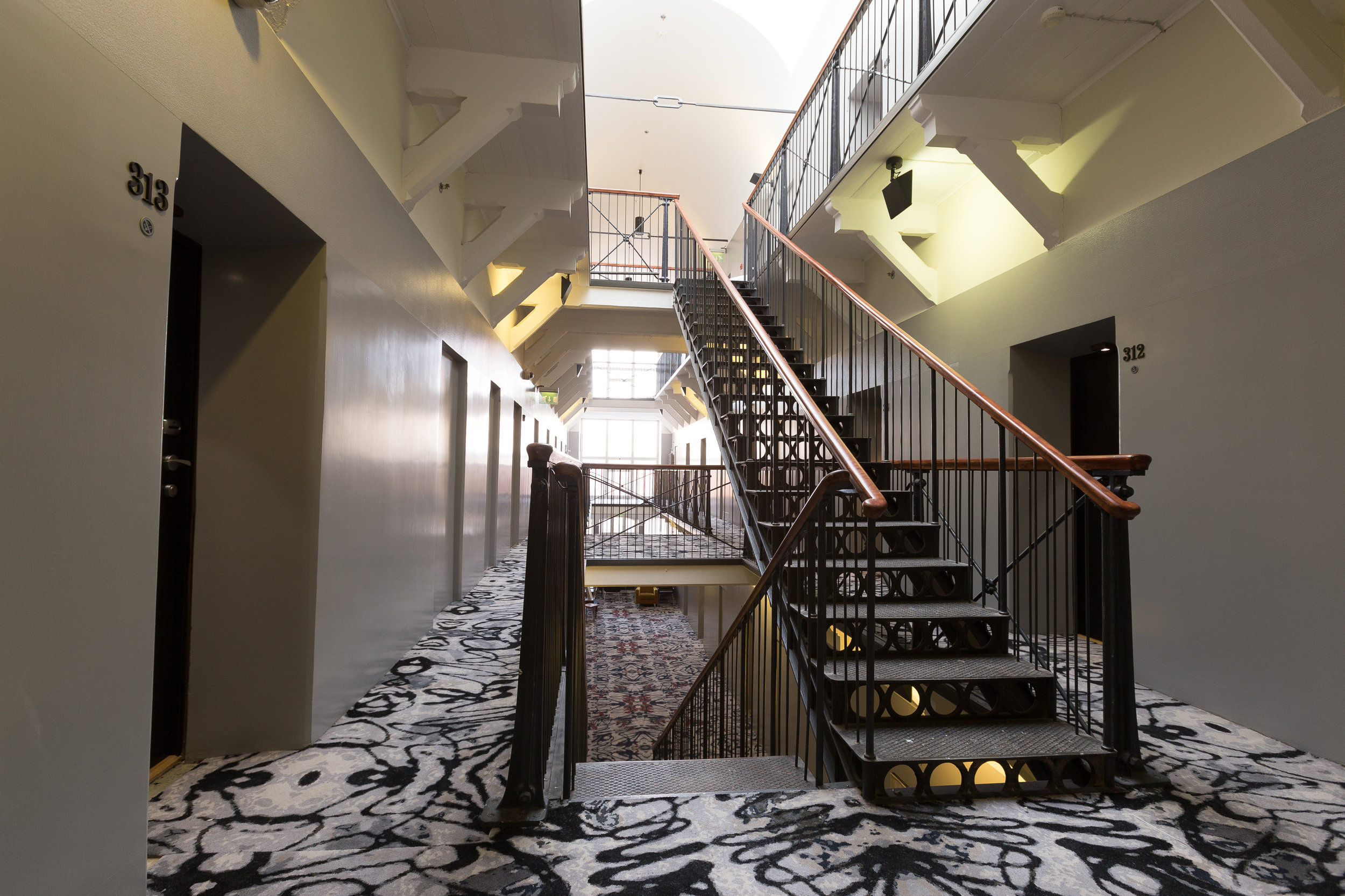 Property_Corridor3_HotelKatajanokka.jpg