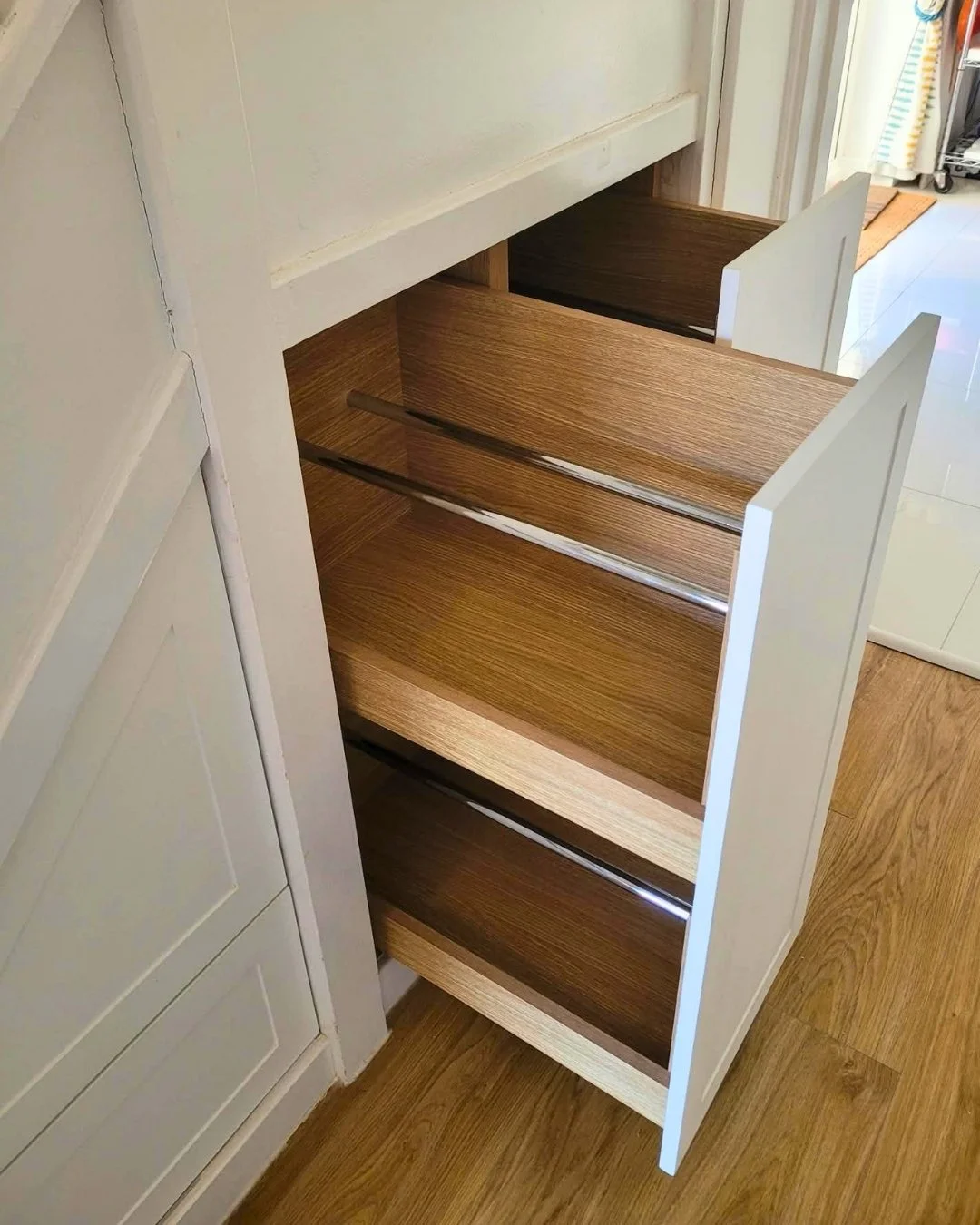 4 drawer 1.jpg