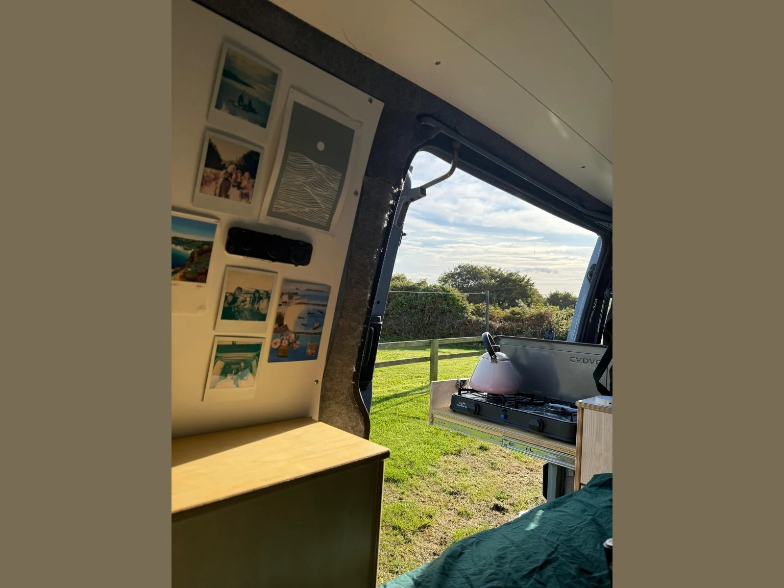 Hytta kitchen kettle.jpg