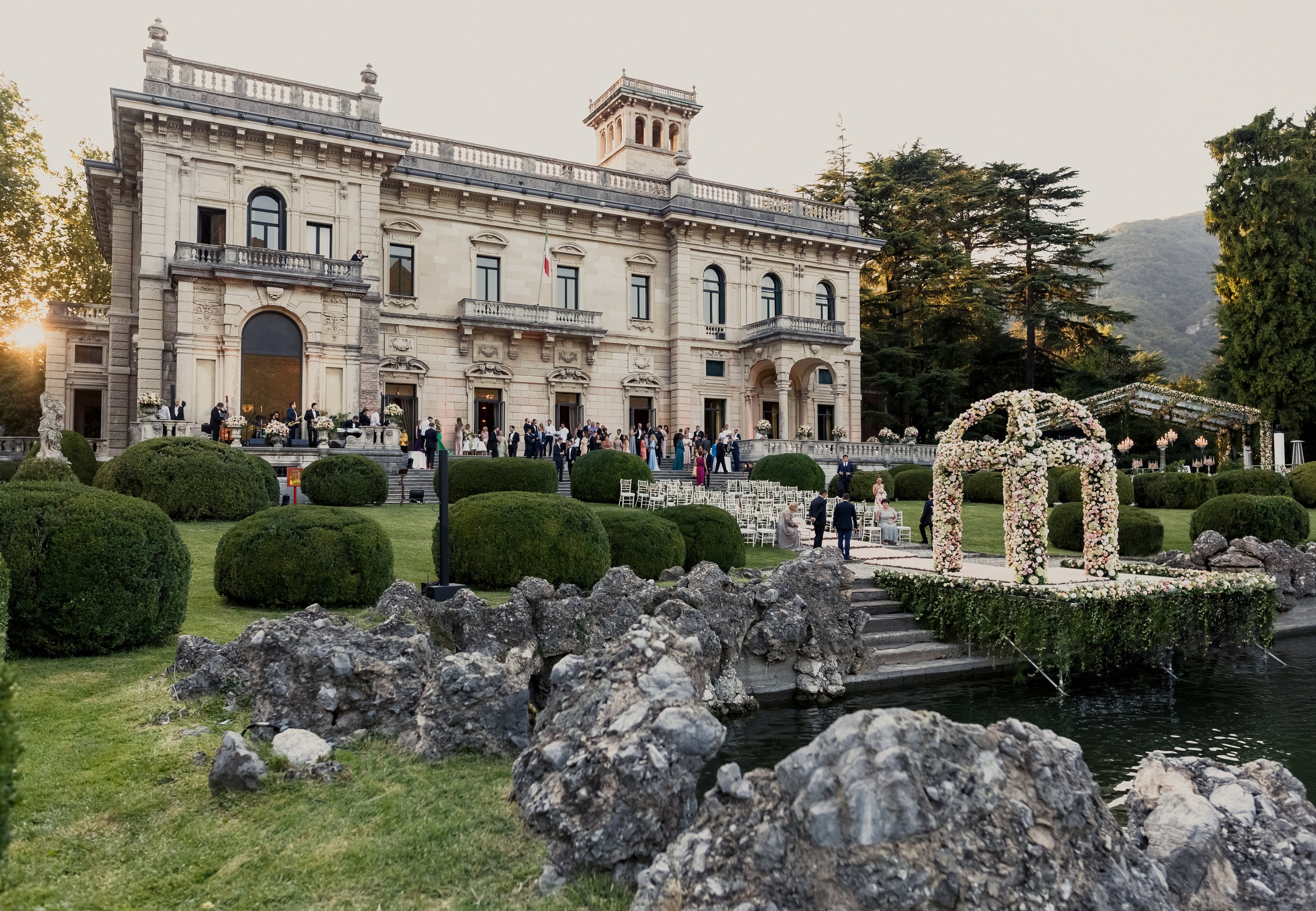 Artem Anya Villa Erba Como Italy-Book-0101.jpg