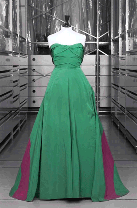 Dress.gif