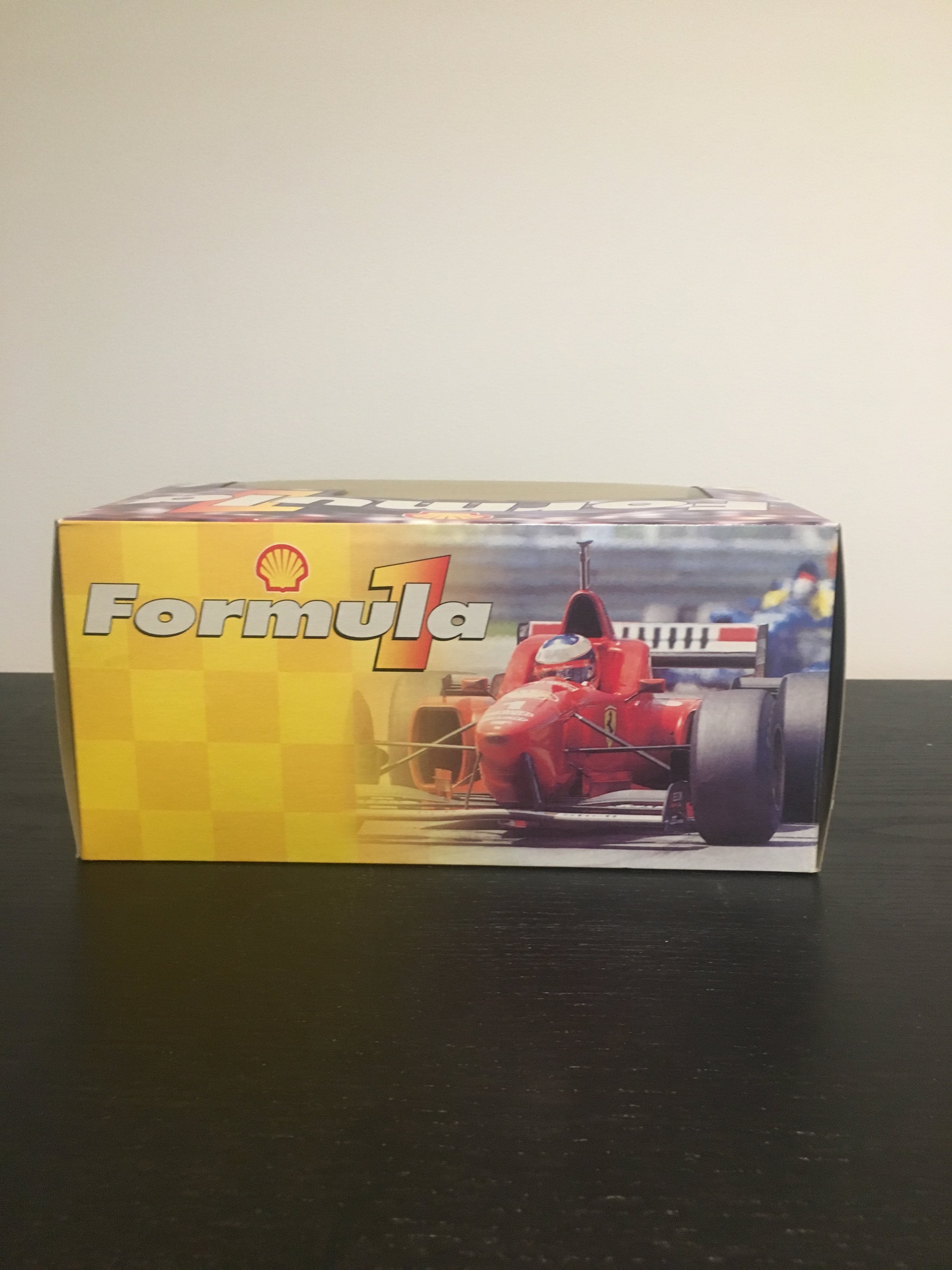FORMULA 1 FERRARI F310 Shell Maisto 1/20 Die Cast. Schumacher #1