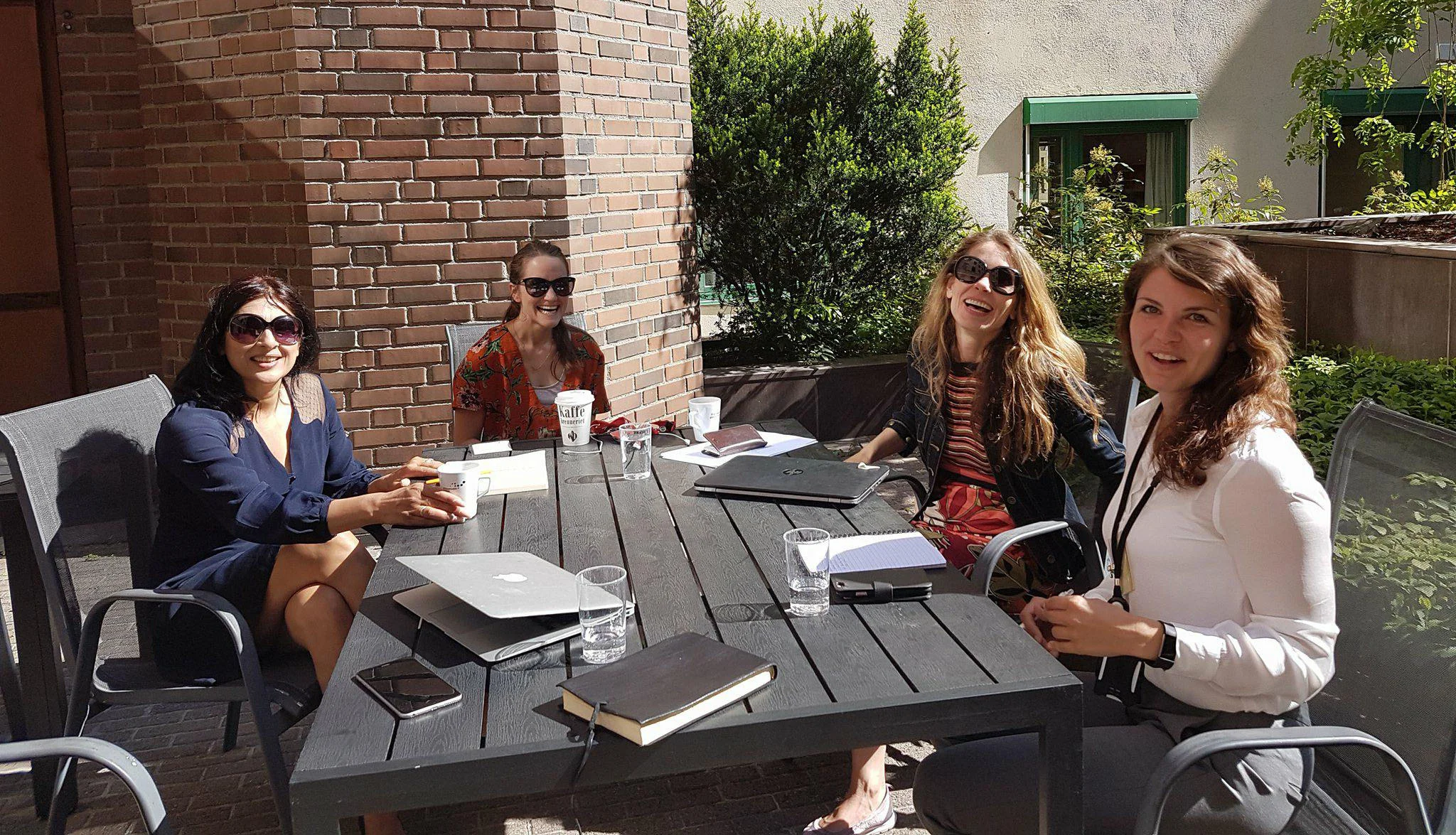 Arbeidsøkt med Siv Isabel Eide og Jeanett Sandmo fra Innovasjon Norge.