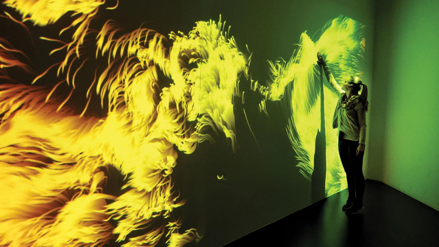 Combining online and offline shopping experiences ~ Lessons from retailers