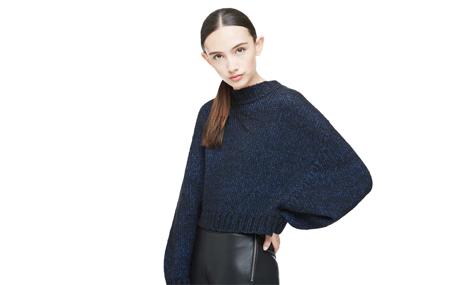 MEL-JUMPER-NAVY-8_2000_c.jpg