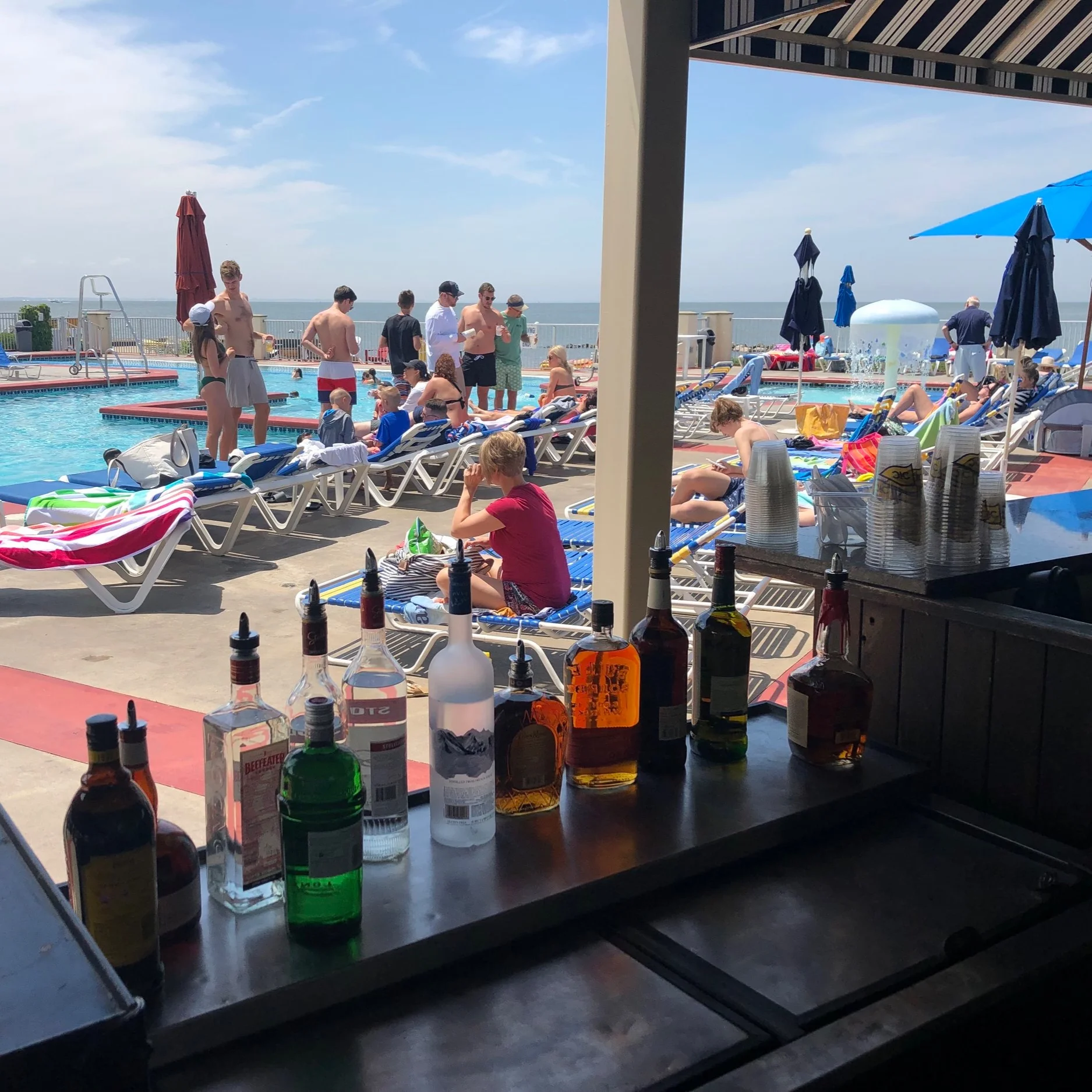 Barefoot+Bar.jpg