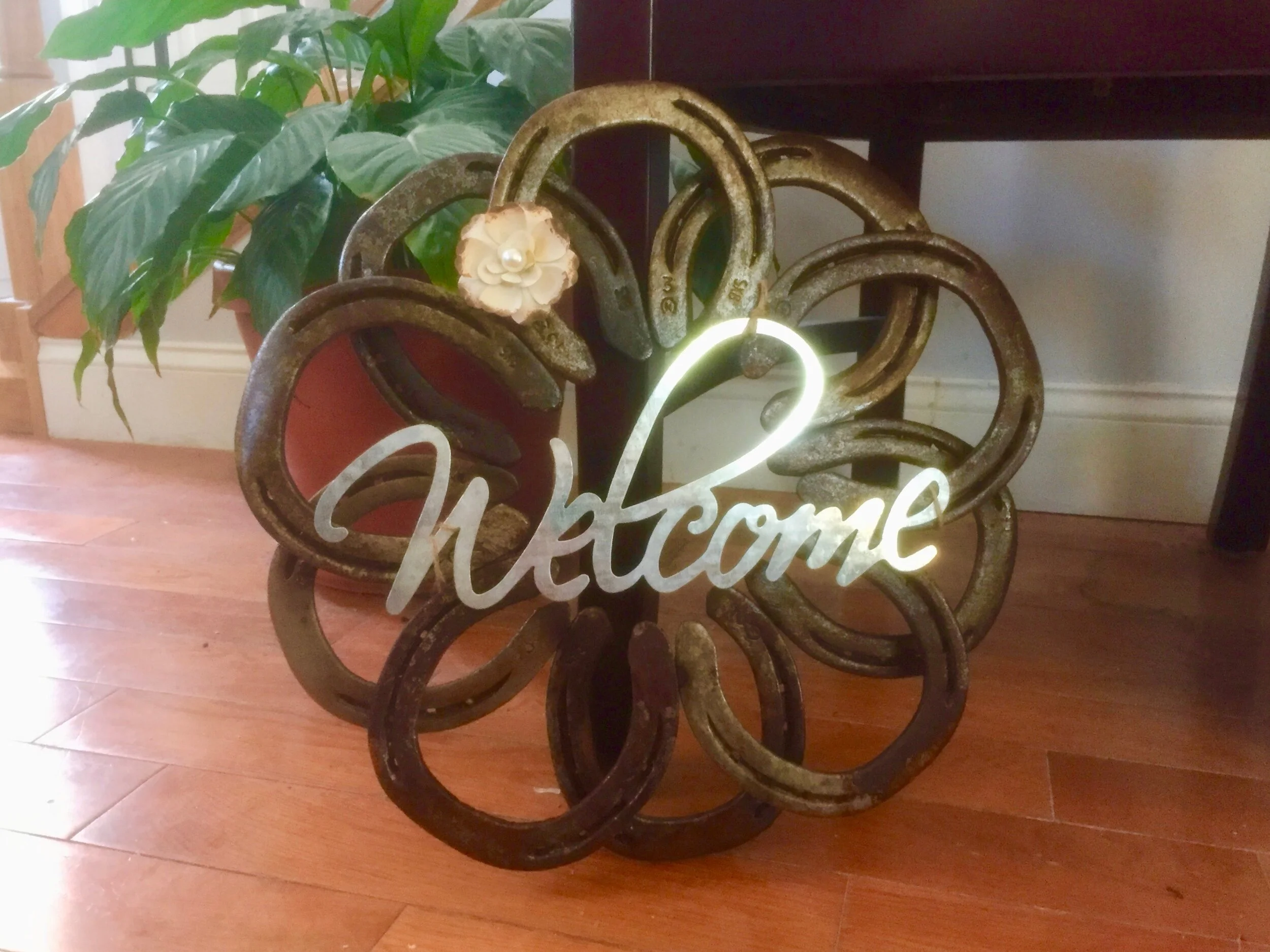wreath10rusticwelcomeflower.jpg
