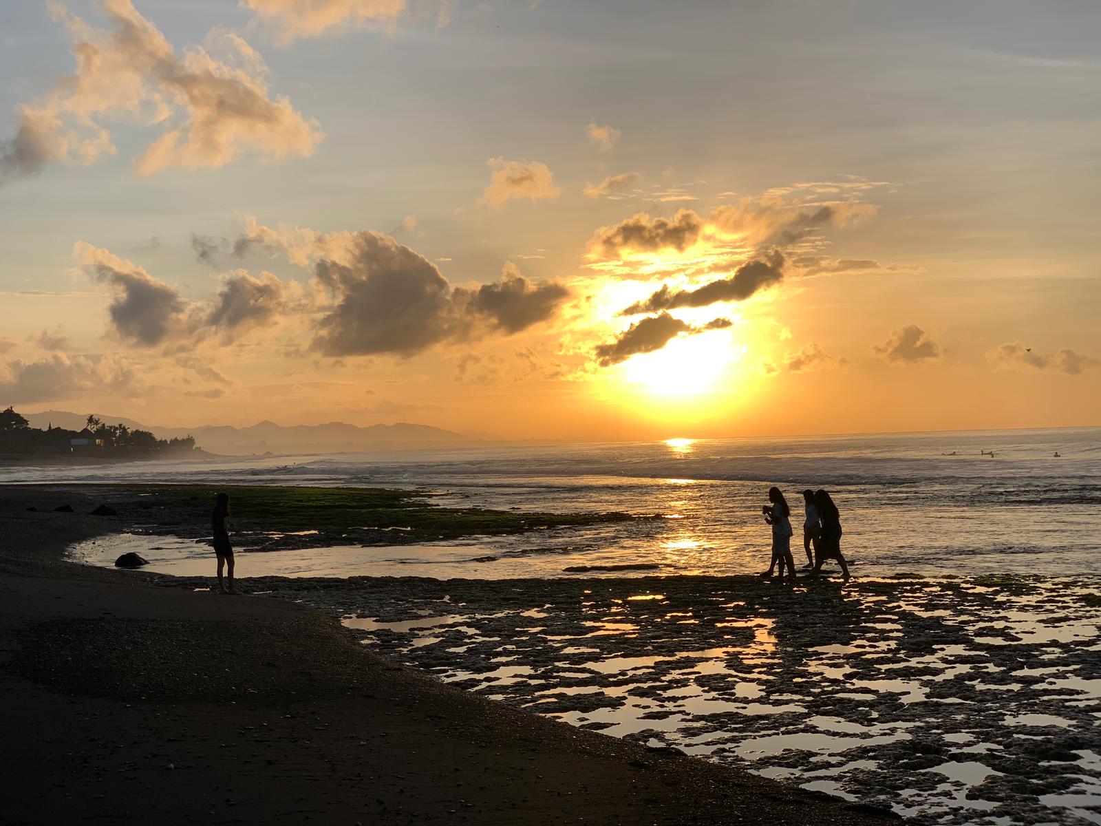 Balinese sunset over beach (Copy)