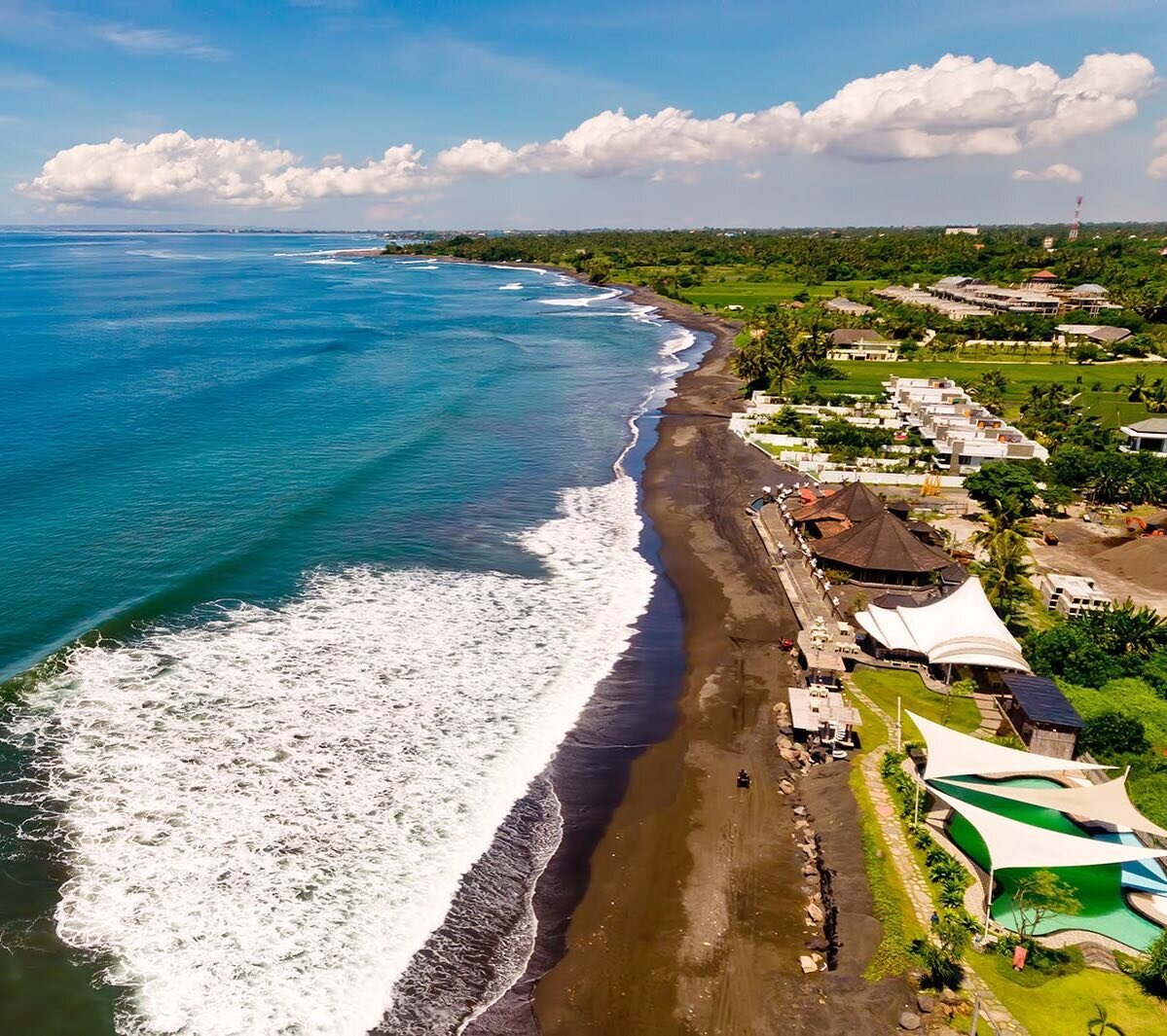 The colors of Keramas. 💙 

The blue skies, green fields, and even black sand beaches (filled with some extra special sparkle) are ready to welcome our new group of YTT students next week in Keramas Beach, Bali. 🏝 

Time to get our yoga on, and we c