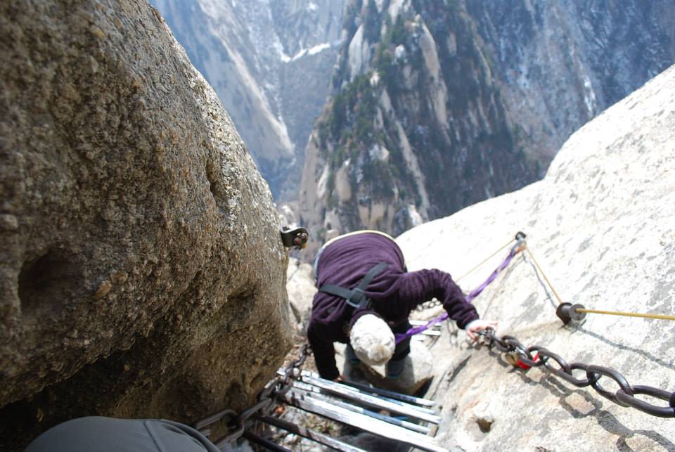  Mount Hua Plank Walk in the Sky 