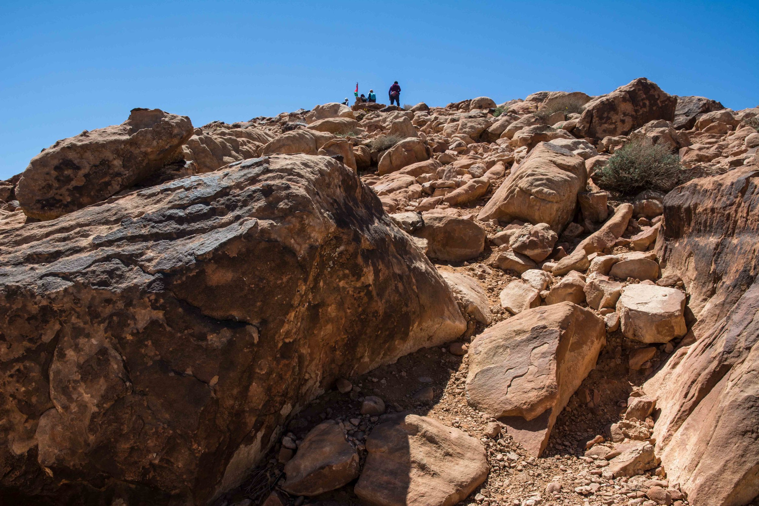  Hike in the desert of Wadi Rum in Jordan Jabal al dami 