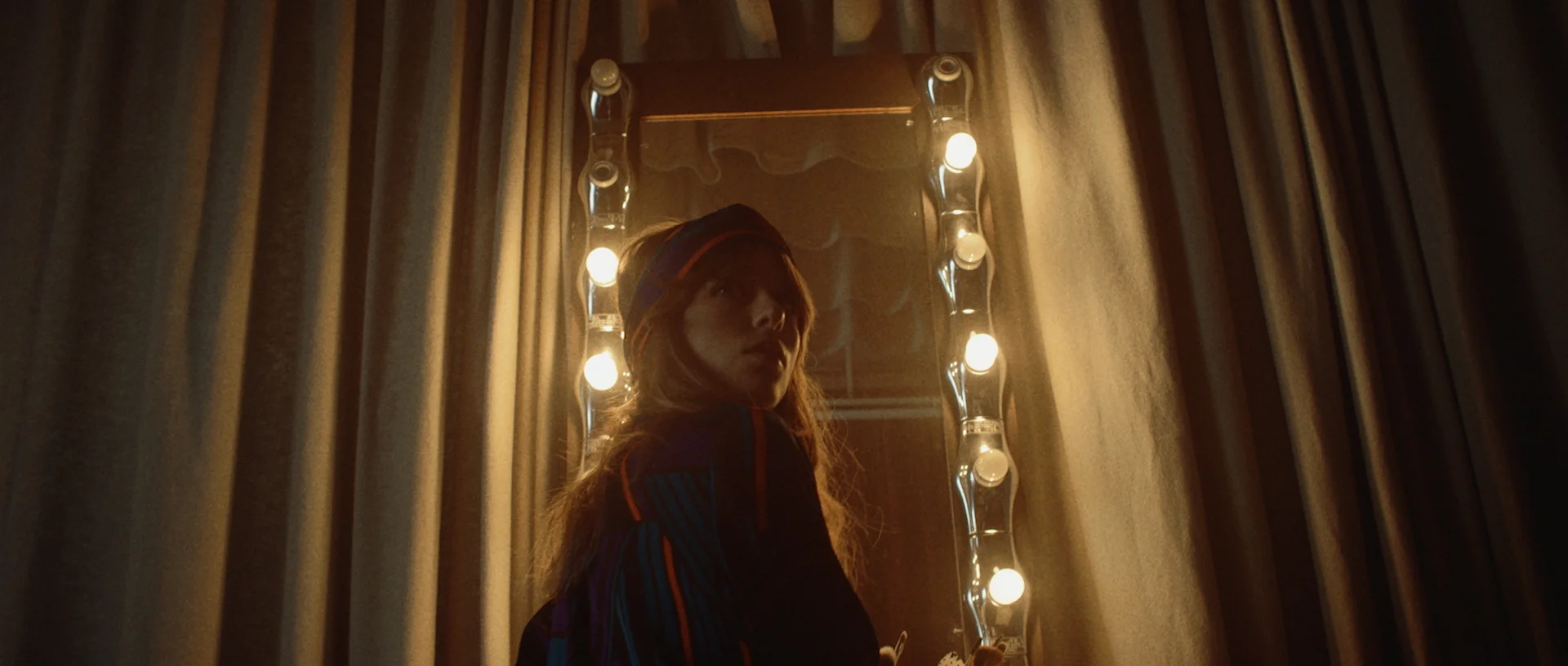 Postyr_Directors cut - Master.00_00_33_18.Still014.jpg