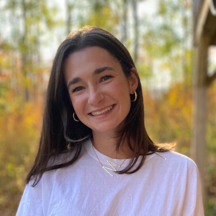 Meet Maggie Heaps: Communications Associate at Holistic
