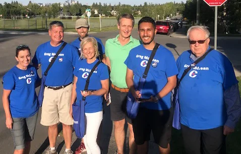 The sun was shining brightly on our doorknockers in Killarney this week. We'll take as many of these great evenings as we can get before the fall chill sets in!