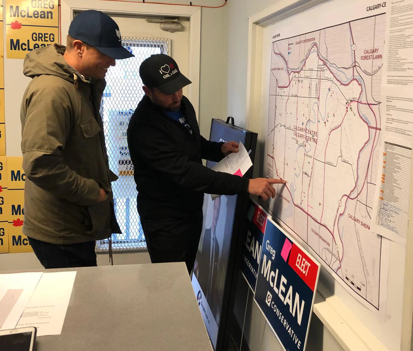 A little snow didn't stop dozens of volunteers from coming out today (Saturday Sept 28) to deliver literature and put up more lawn signs. Thank you all!