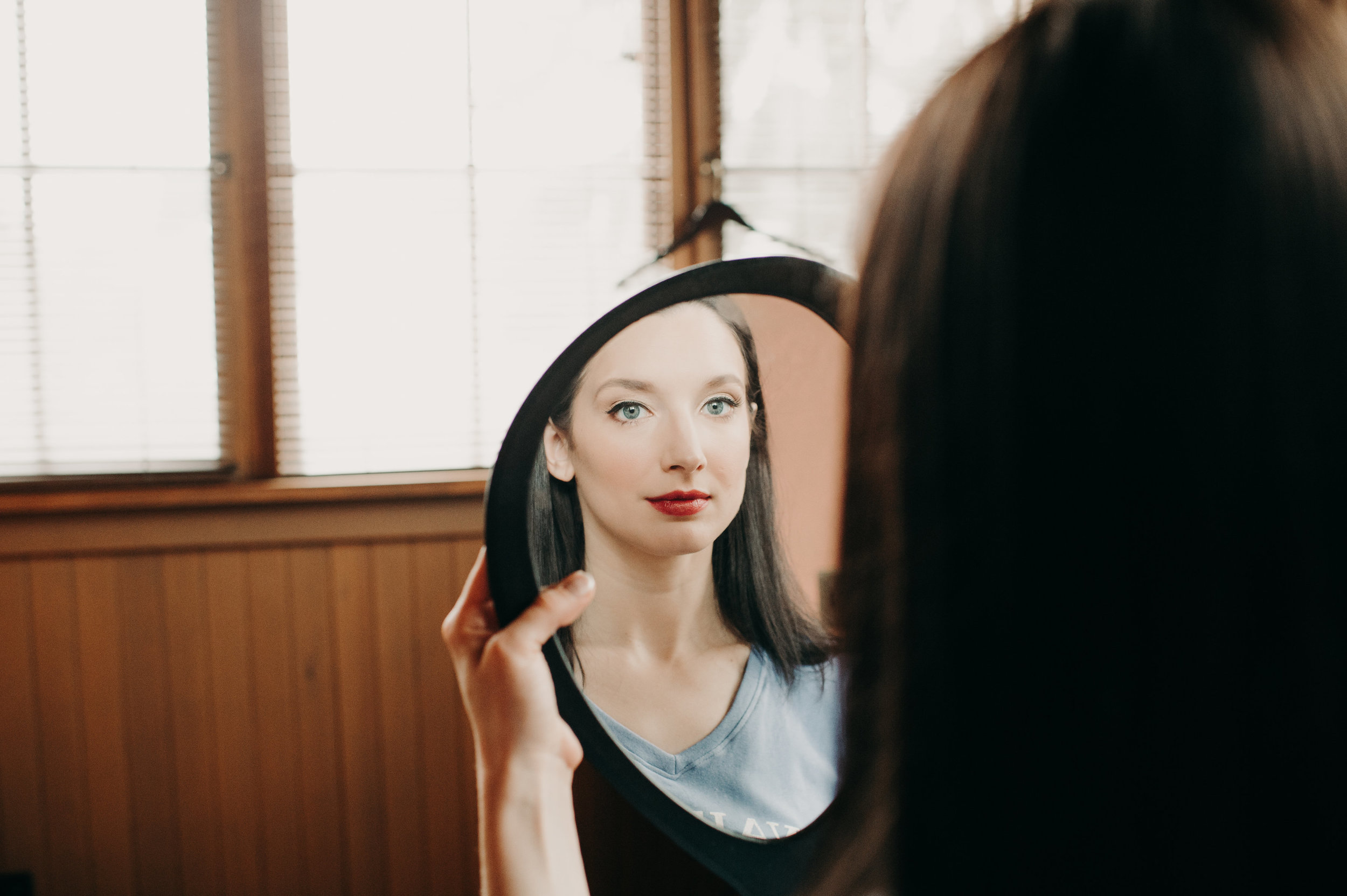 11 Wedding Makeup Tips to Look and Feel