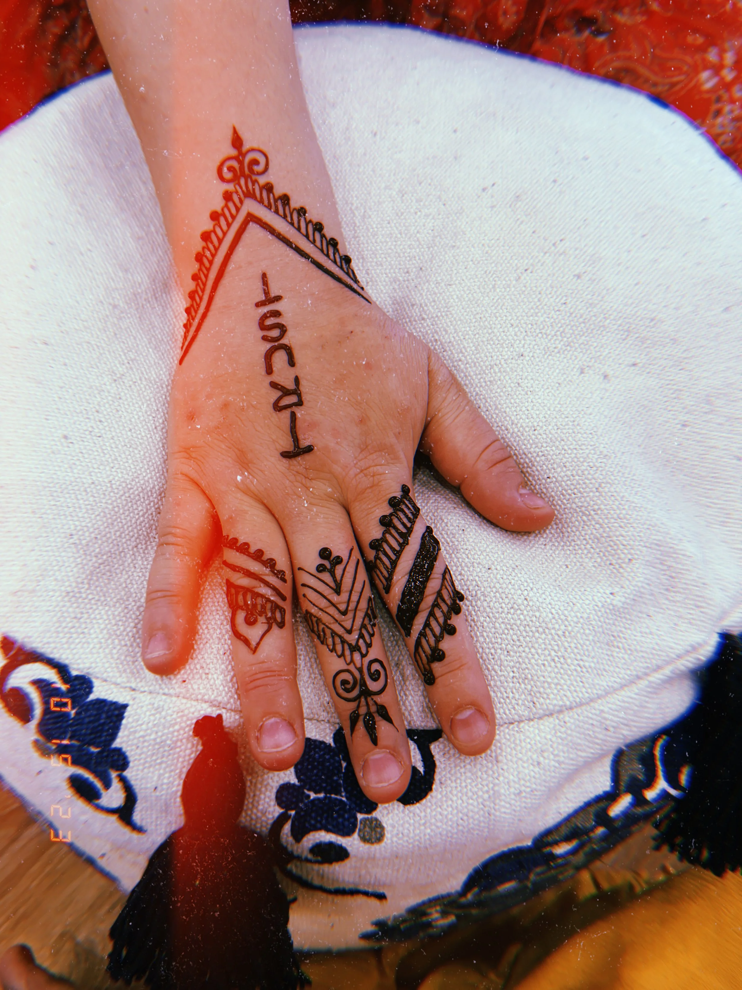 Cacao Cup reading and Henna ceremony with Scottsdale Henna Artist; La Luna Henna, Jennifer Lind Schutsky.