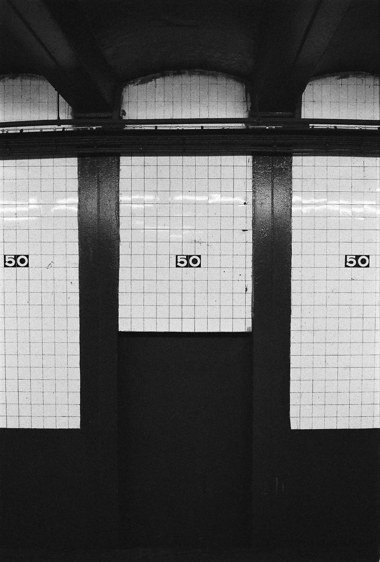 Black and White Photography of New York City by Creative Photographer; Jennifer Lind Schutsky.
