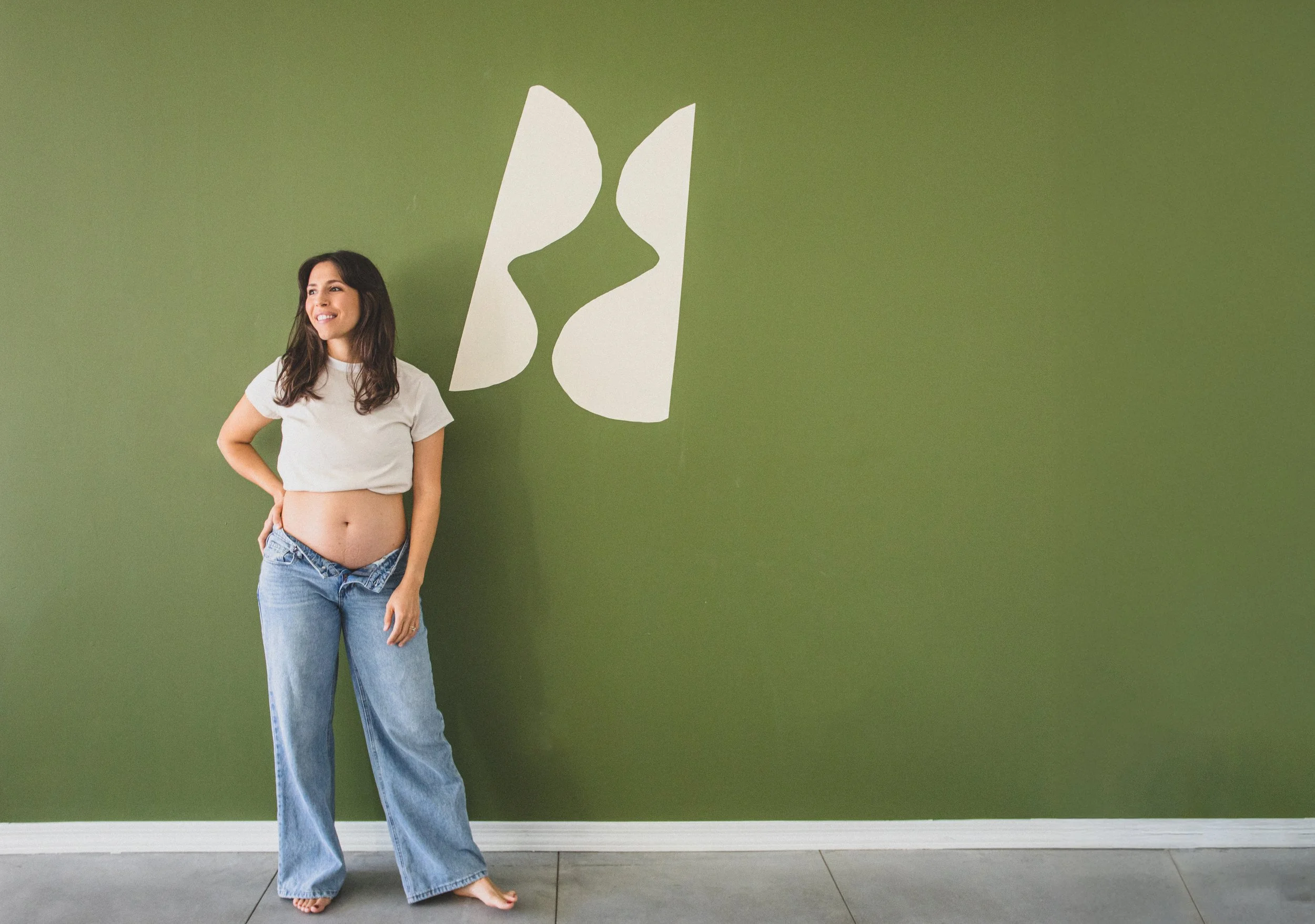 Motherhood Meets Brand Identity | Editorial, Creativity-Driven Maternity Session for Bella Benjamin DPT