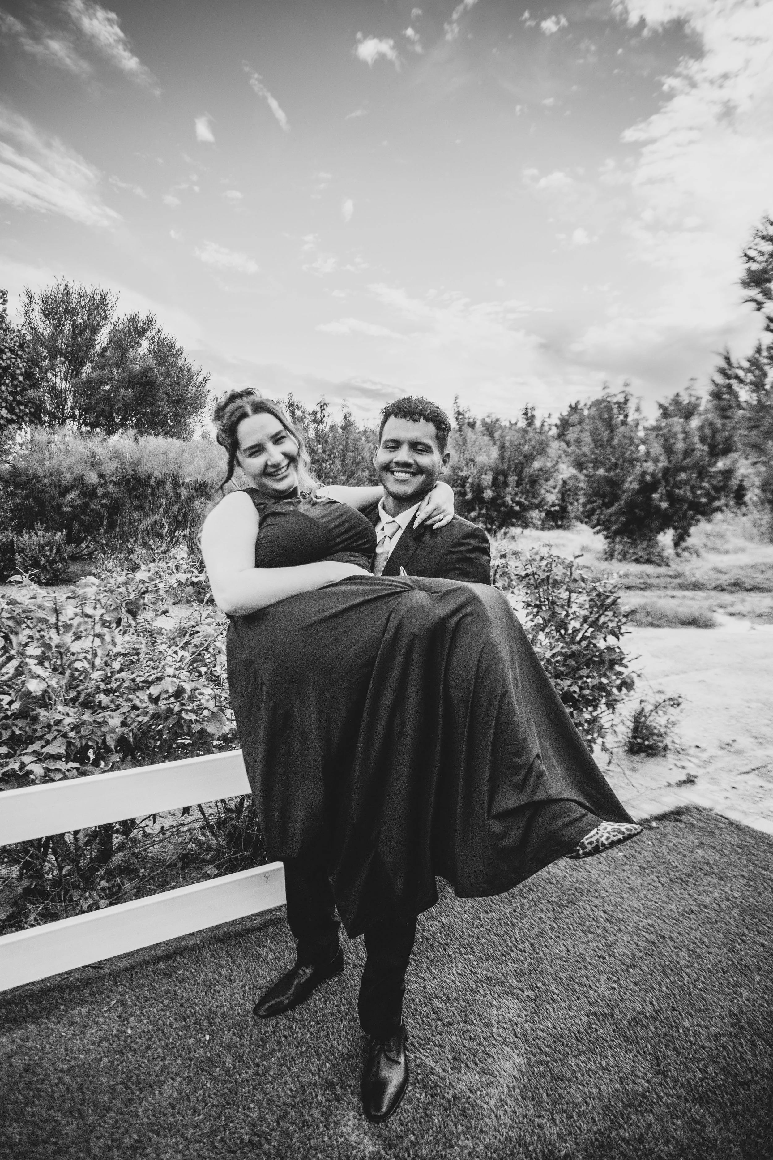 Schnepf Farm Wedding Mirera and John in Queen Creek, Arizona by Photographer, Jennifer Lind Schutsky, October 2025 EDITED-67.jpg