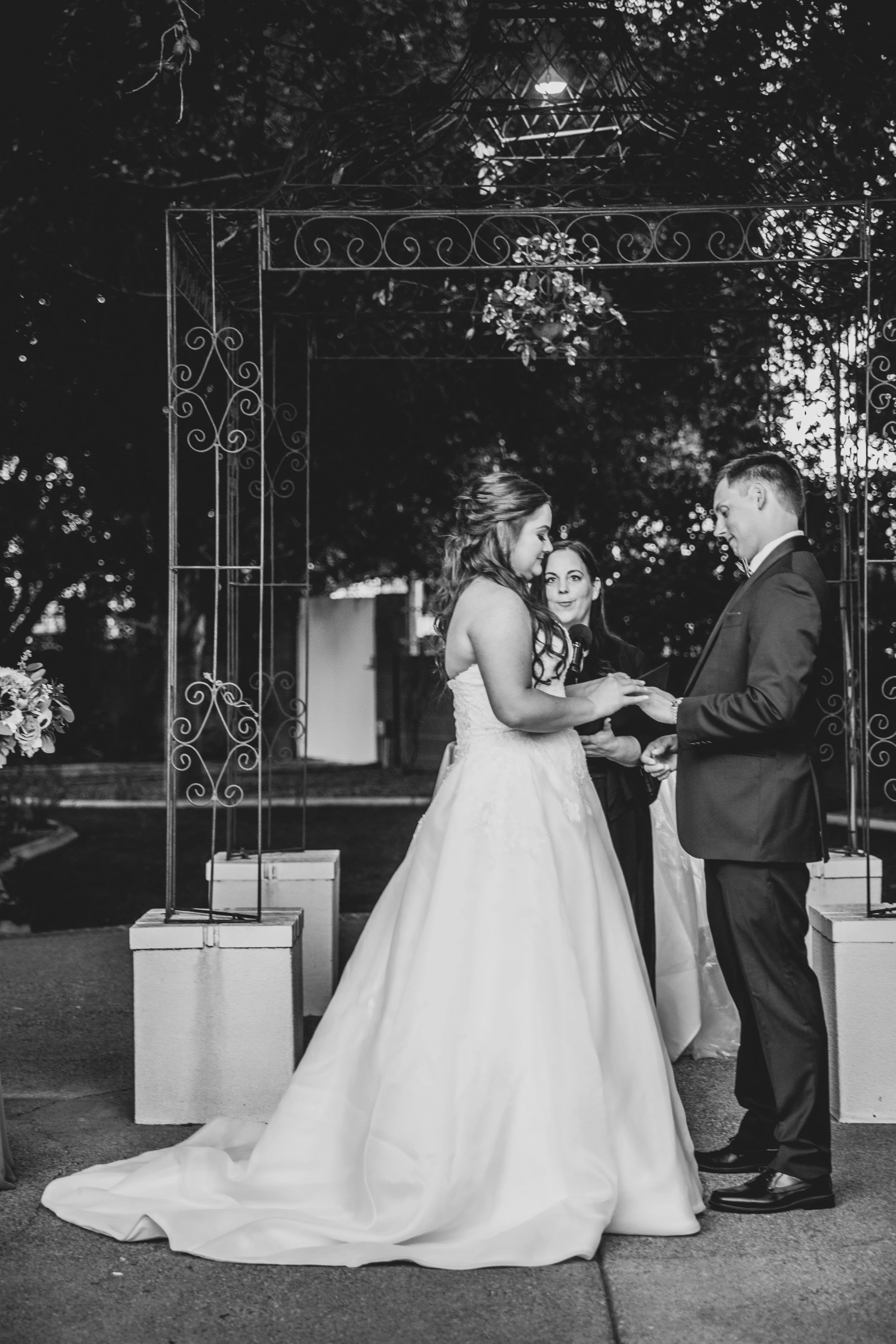 November 2021 wedding EDITED 2022-6330.jpg