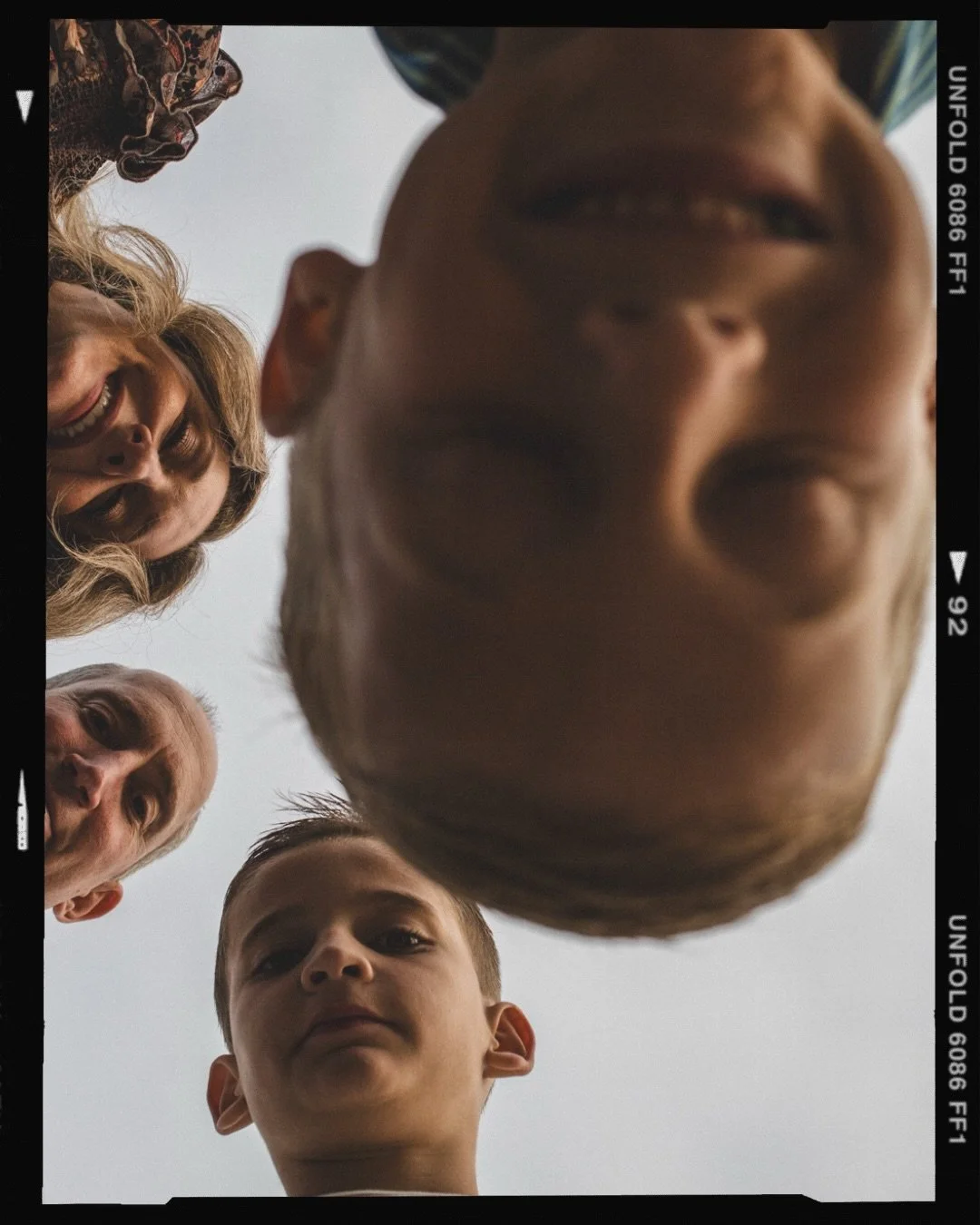 Reminder that in-home sessions are a fav. because the kids are truly themselves in their own environment and we have more fun 🤪

@khix33 your gallery is ready 🙌🏽 thanks for trusting me to capture your family this season 💚