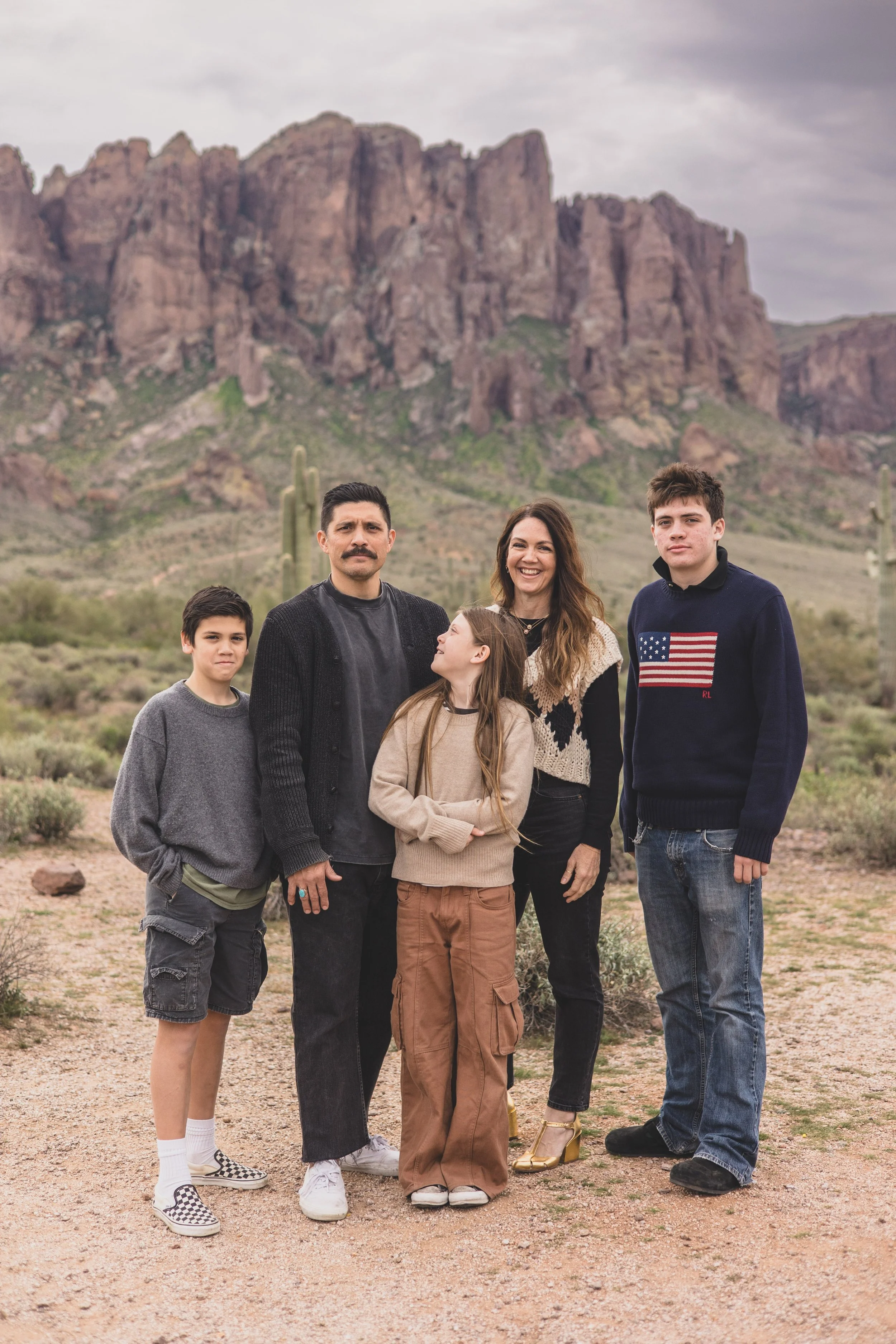 Natalie and Family Lost Dutchman Superstition Mountains, Arizona by Photographer, Jennifer Lind Schutsky, December 2025 EDITED-137.jpg