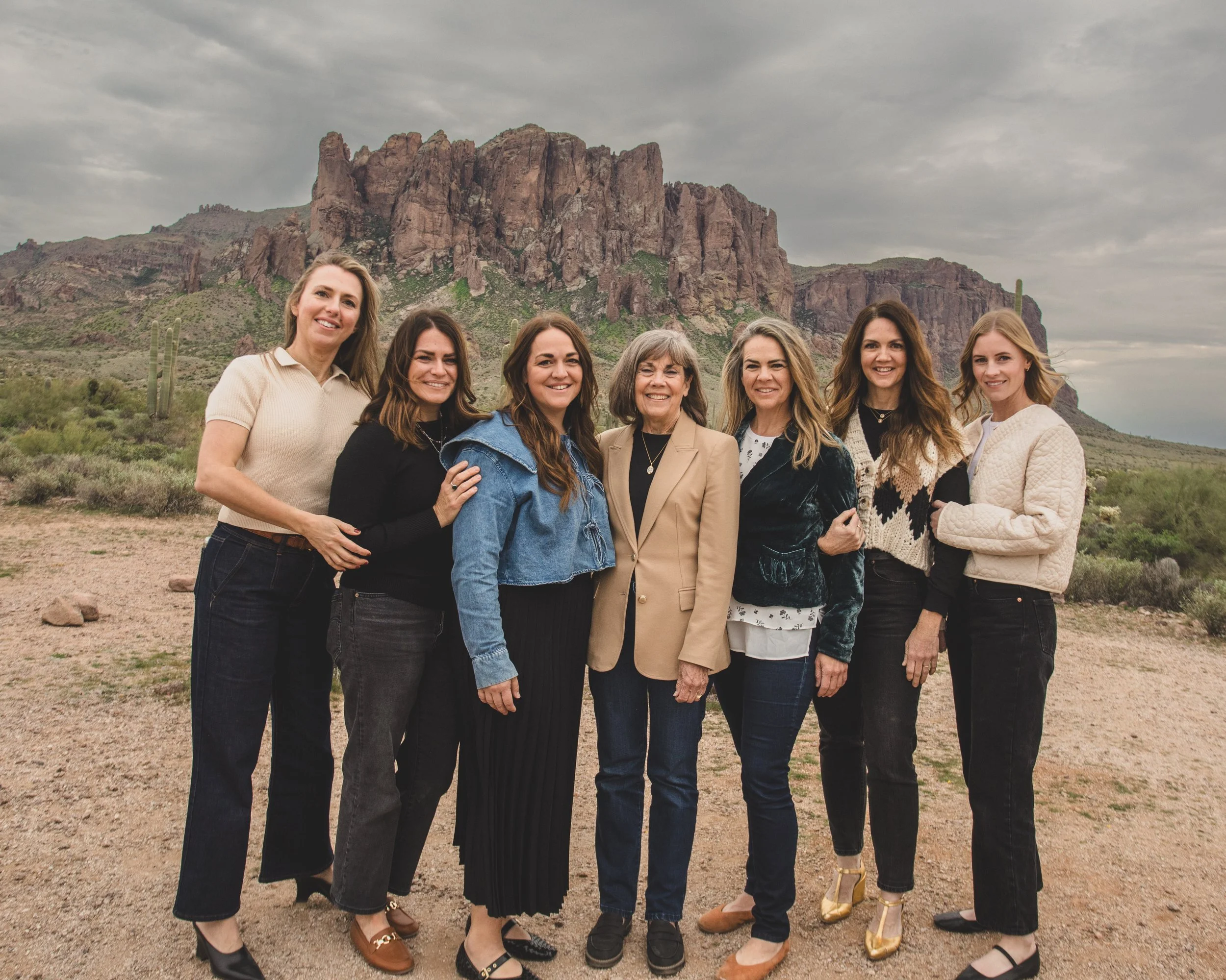 Natalie and Family Lost Dutchman Superstition Mountains, Arizona by Photographer, Jennifer Lind Schutsky, December 2025 EDITED-265.jpg