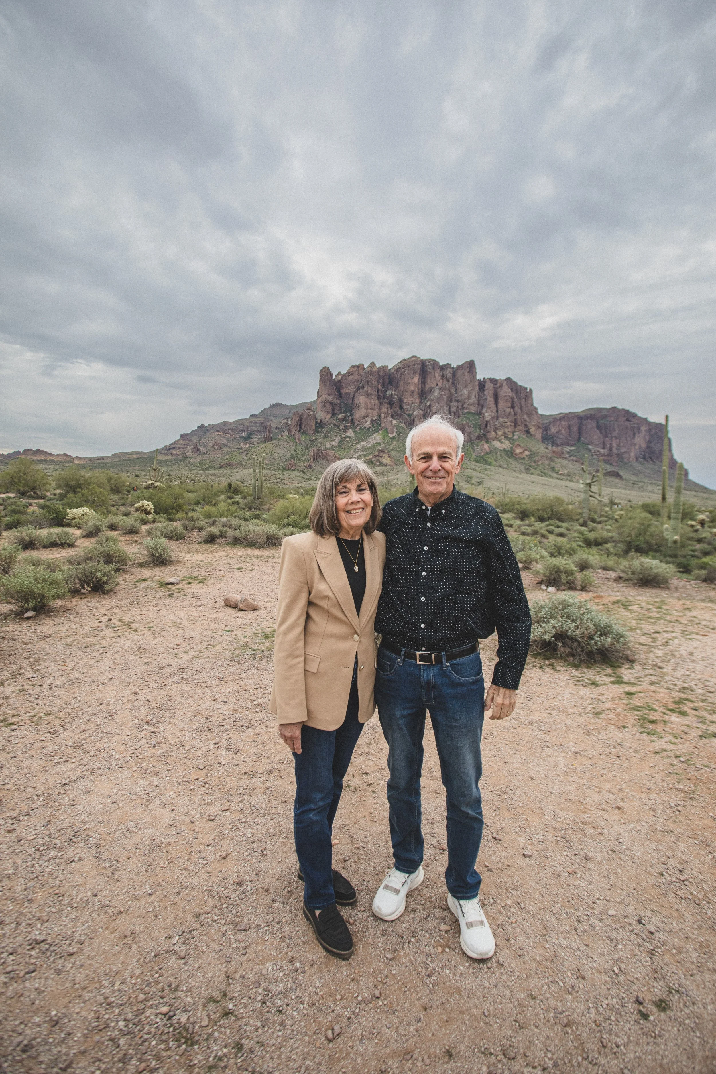 Natalie and Family Lost Dutchman Superstition Mountains, Arizona by Photographer, Jennifer Lind Schutsky, December 2025 EDITED-430.jpg