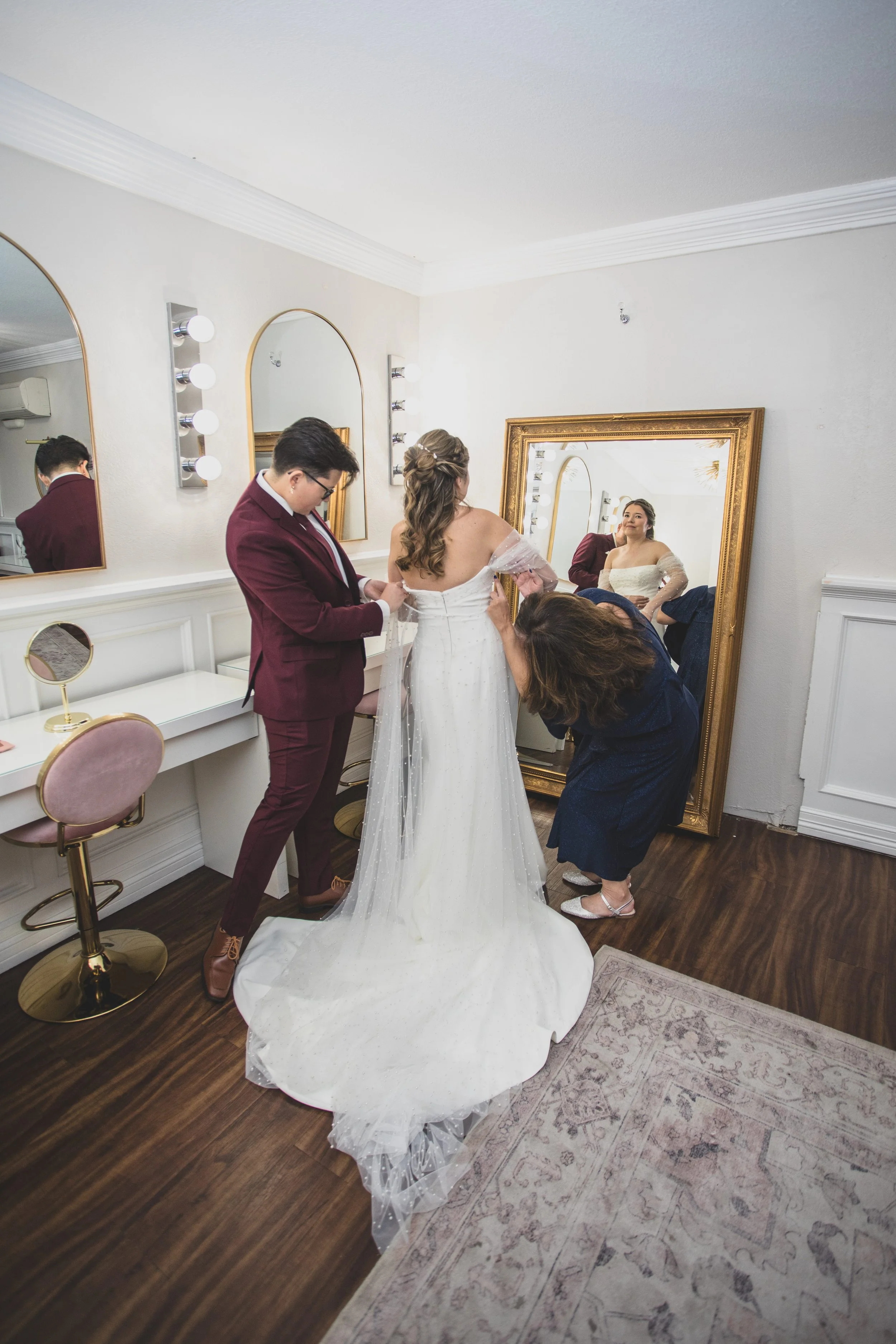 Lindsey Grove Wedding Sheylen Savage and Fred December 2025 by Photographer, Jennifer Lind Schutsky EDITED-4.jpg