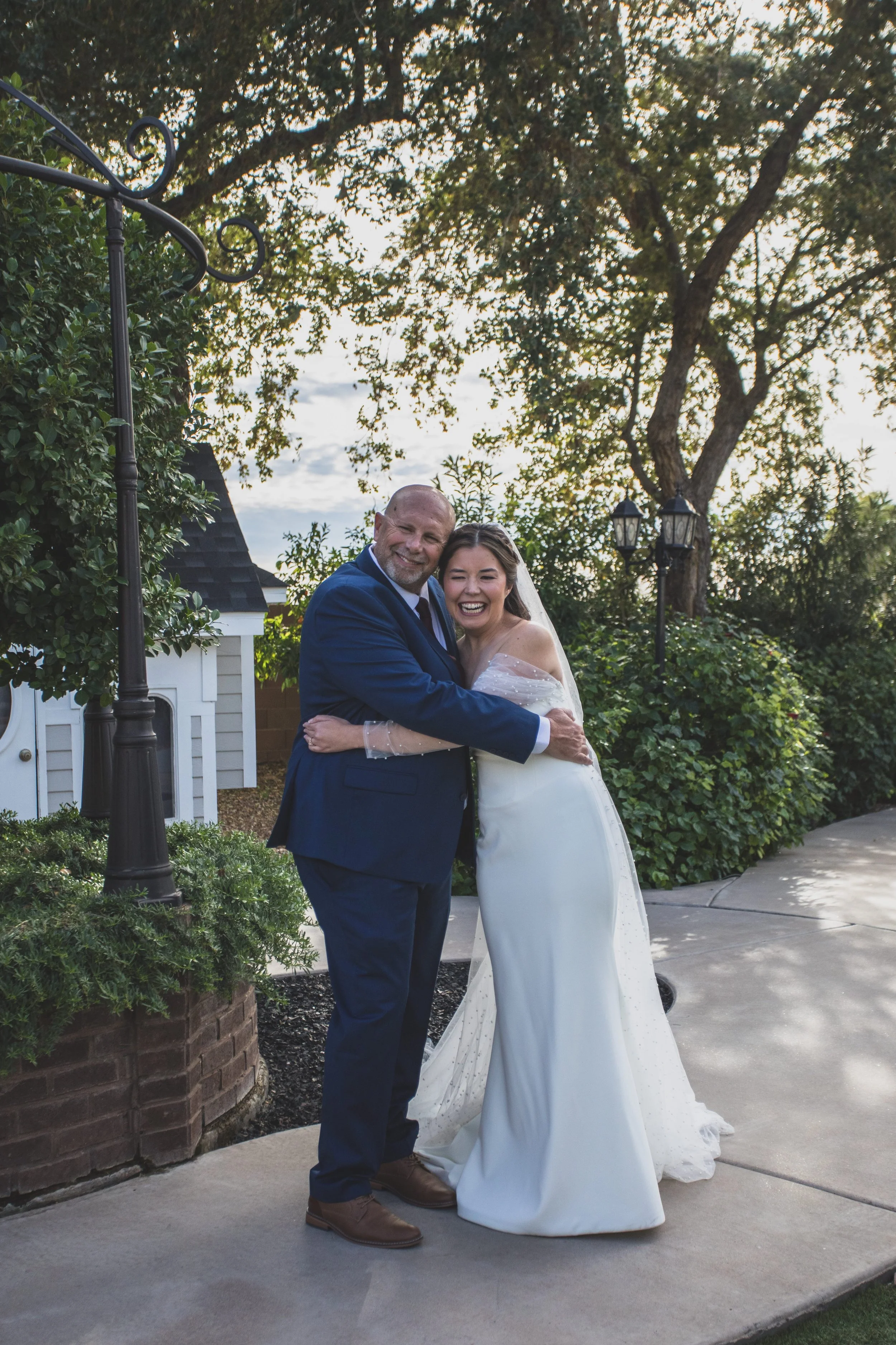 Lindsey Grove Wedding Sheylen Savage and Fred December 2025 by Photographer, Jennifer Lind Schutsky EDITED-9.jpg
