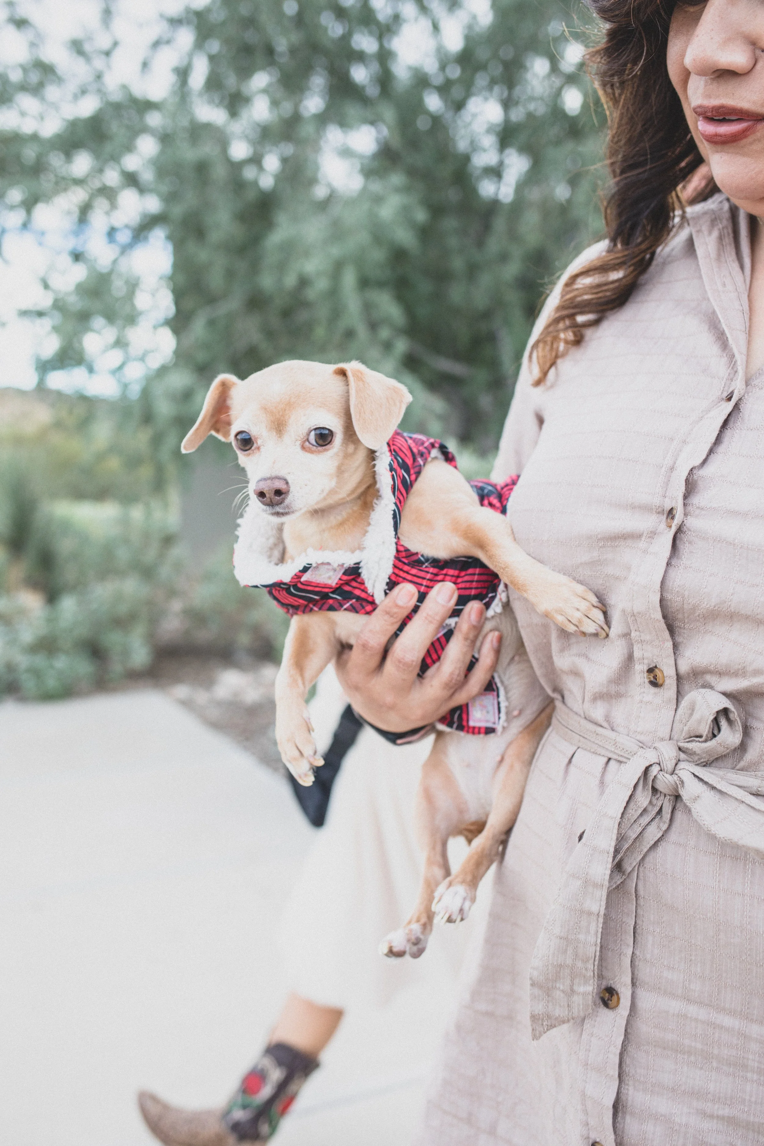 Alexandra and Family in Goodyear, Arizona by Photographer, Jennifer Lind Schutsky, November 2025 EDITED-26.jpg