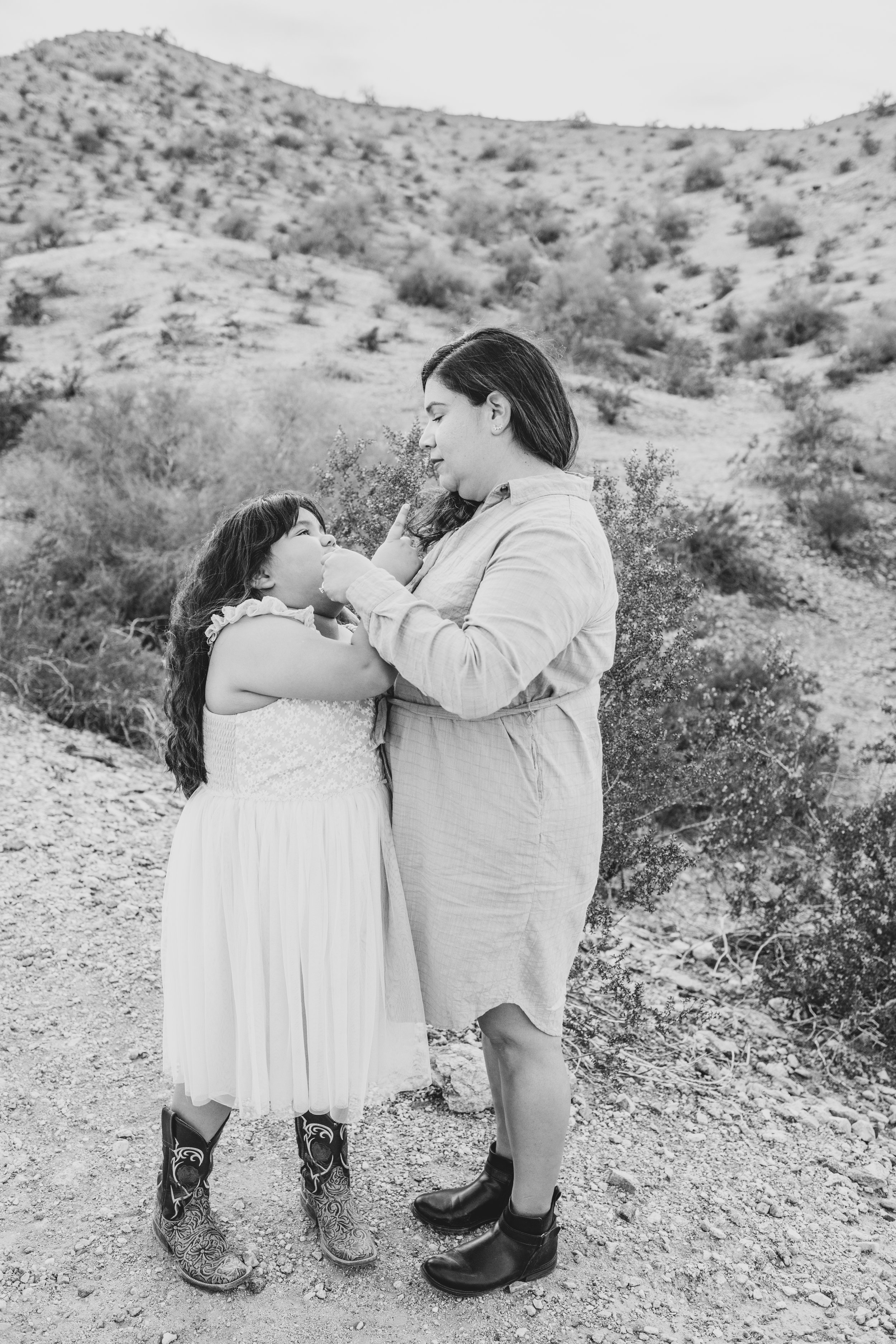 Alexandra and Family in Goodyear, Arizona by Photographer, Jennifer Lind Schutsky, November 2025 EDITED-79.jpg
