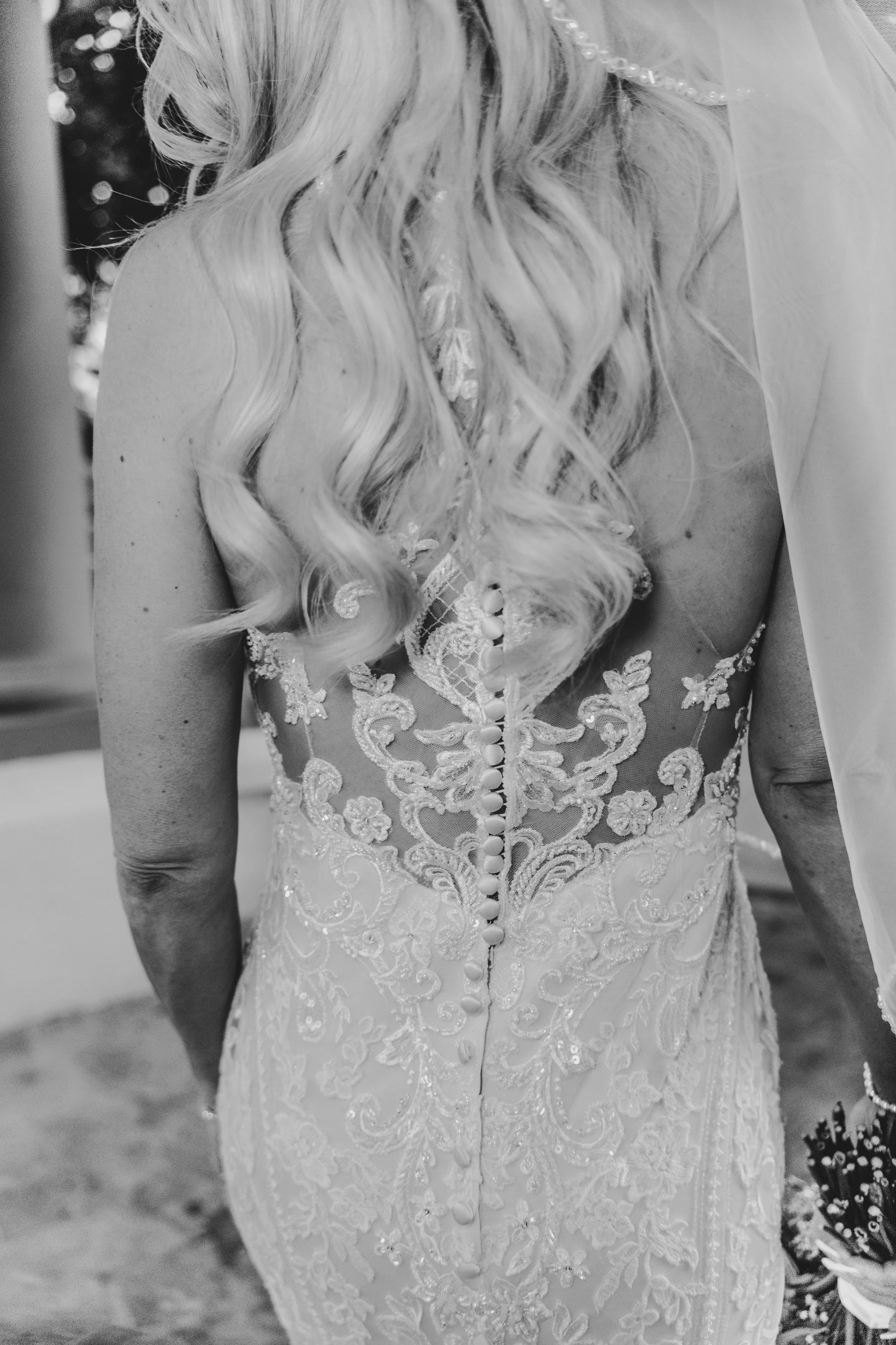 Bridal portraits at Val Vista Lakes Event Venue by experienced wedding photographer in Arizona, Jennifer Lind Schutsky.