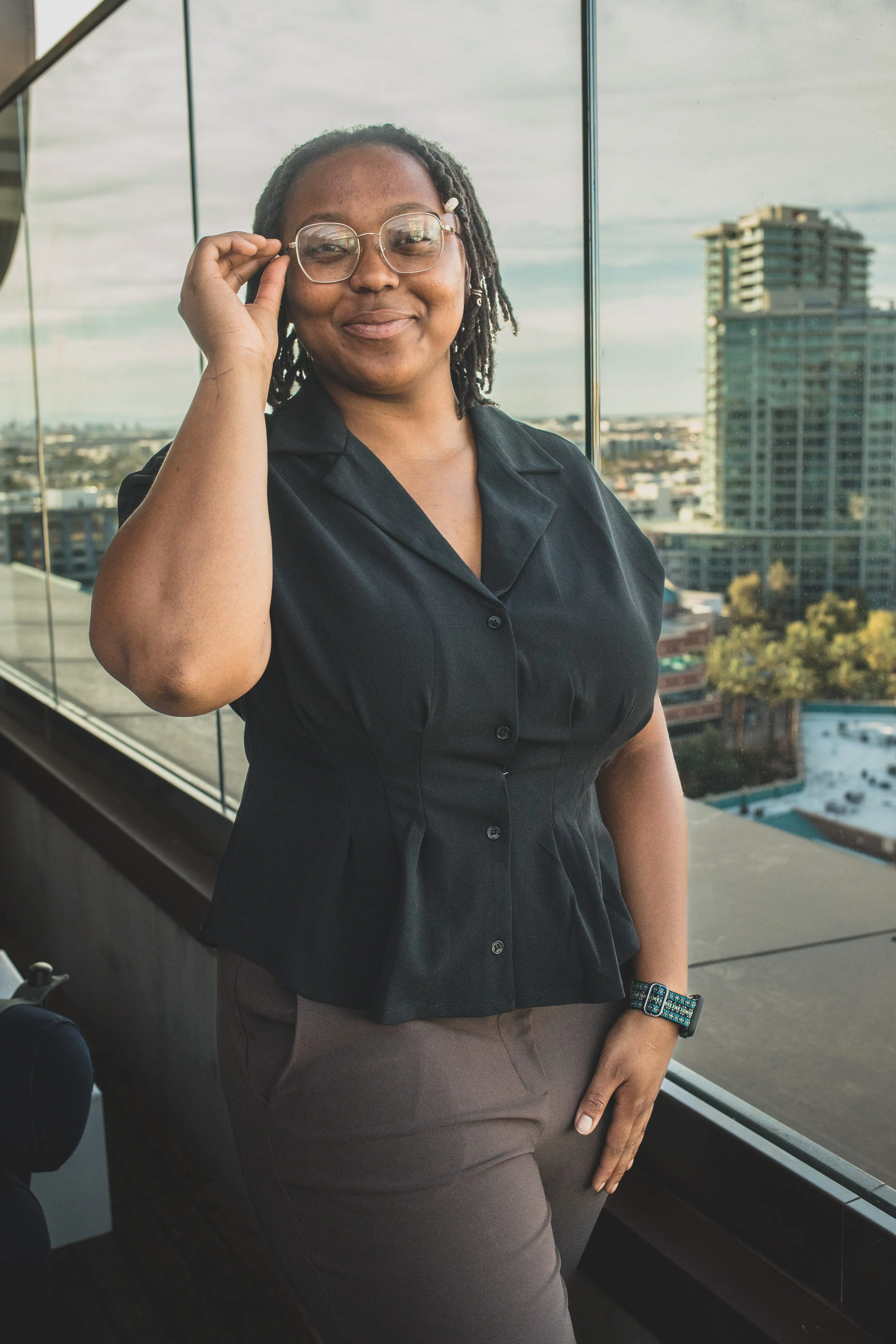ASU TSA Headshots at Omni Hotel in Tempe, Arizona by Photographer, Jennifer Lind Schutsky, March 2026 EDITED-51.jpg