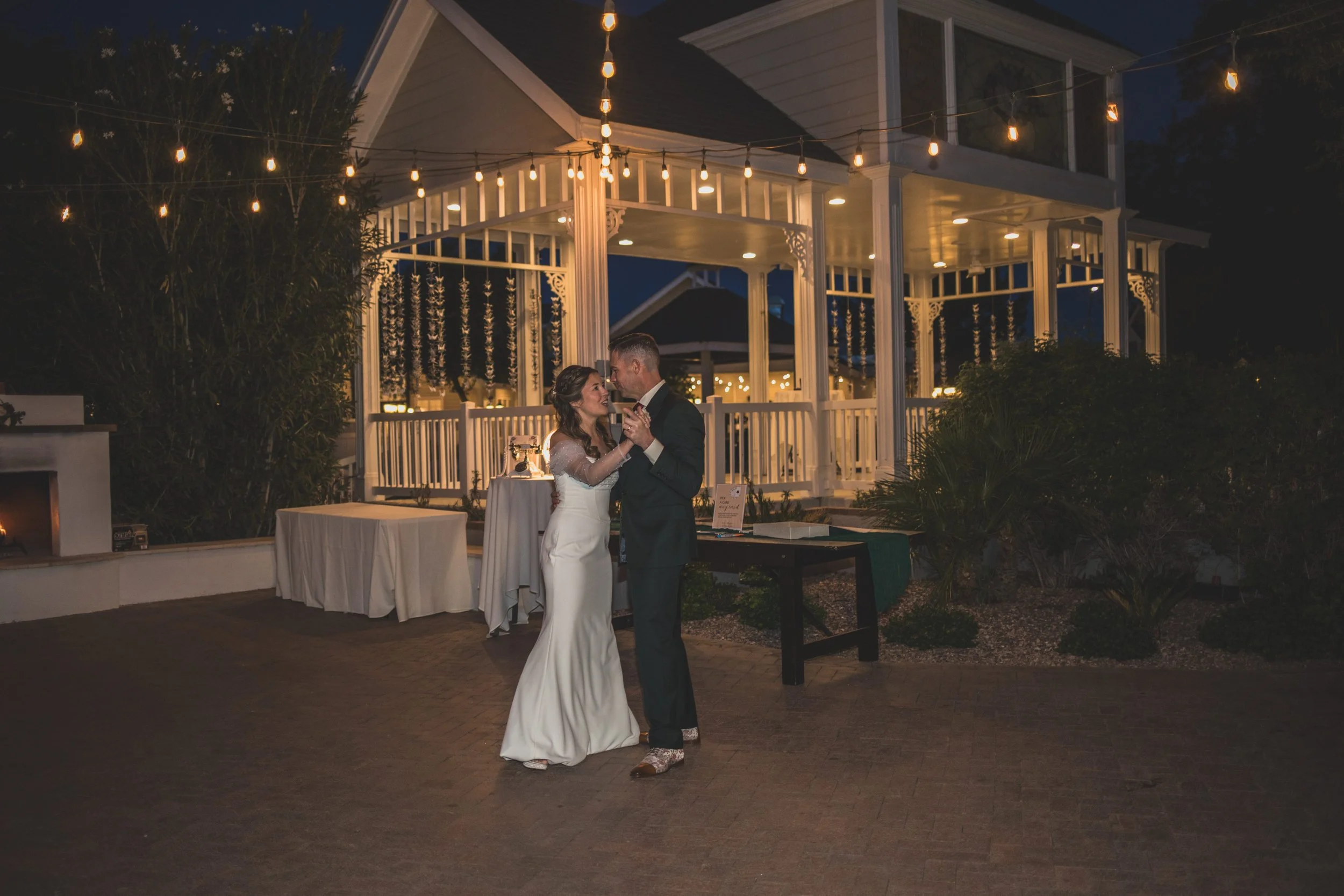 Lindsey Grove Wedding Sheylen Savage and Fred December 2025 by Photographer, Jennifer Lind Schutsky EDITED-140.jpg