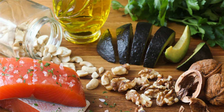 What-Is-a-Ketogenic-Diet-header.jpg
