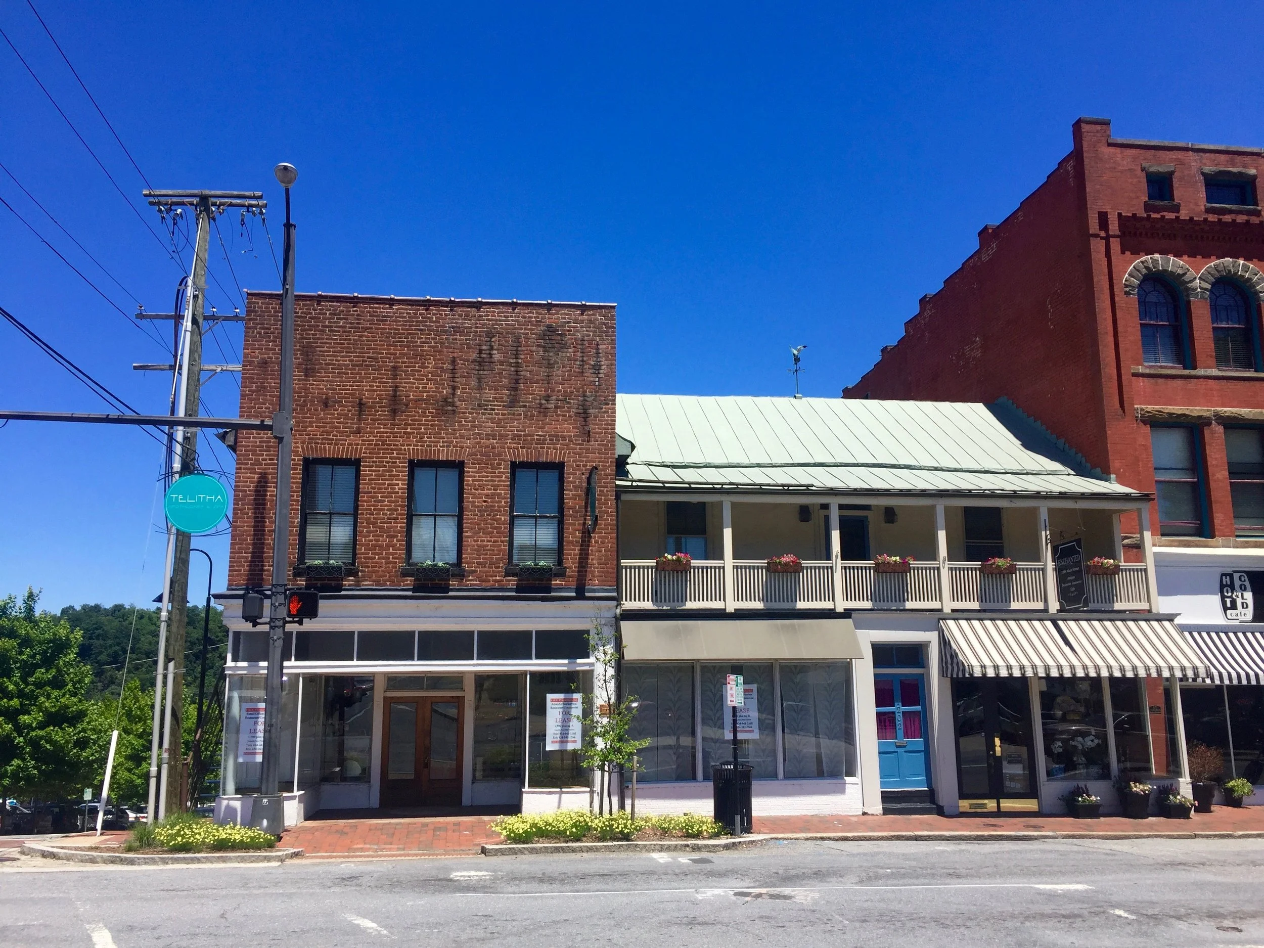 1200 Main St.jpg