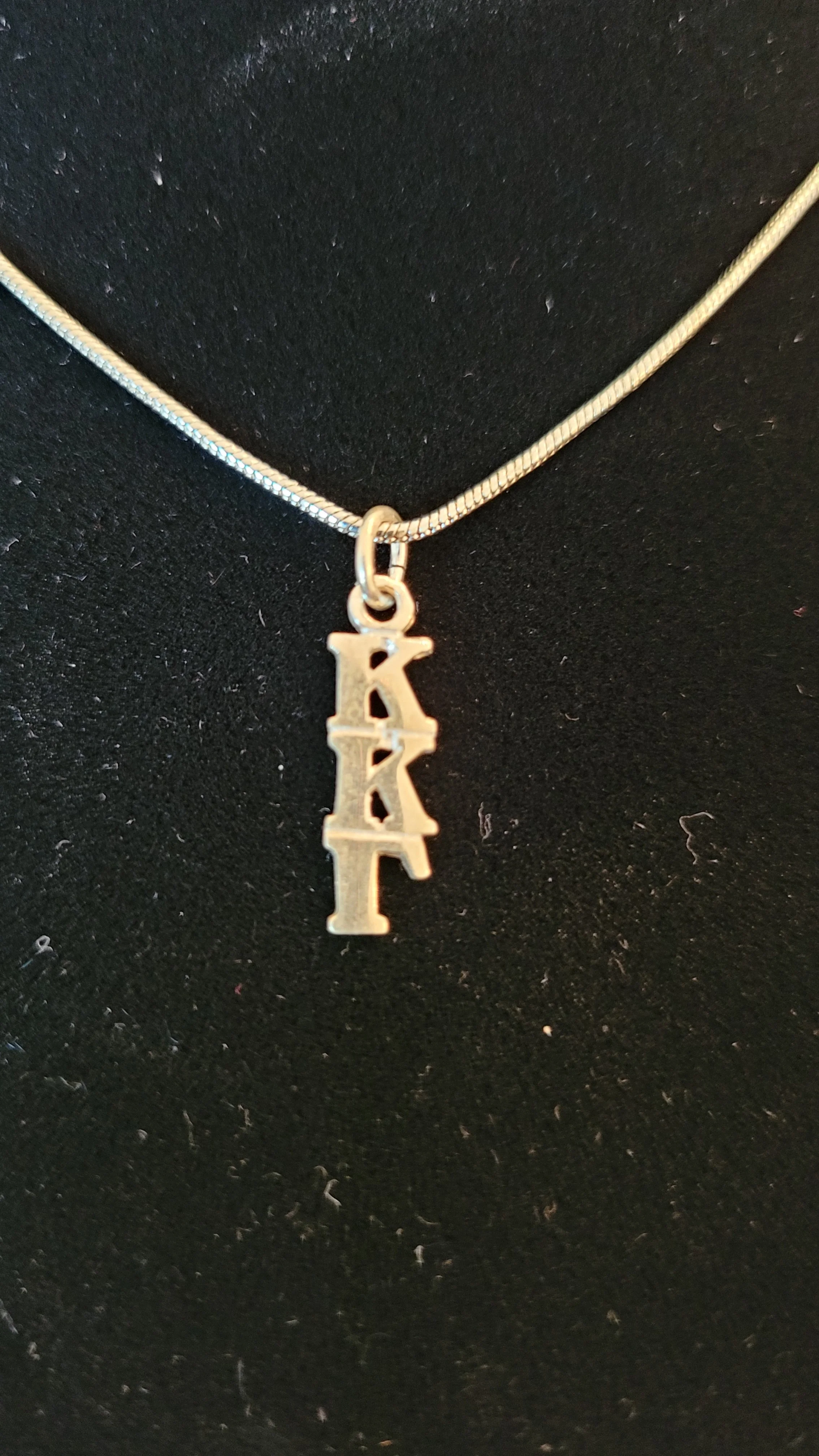Lavalier SS w chain 2.jpg