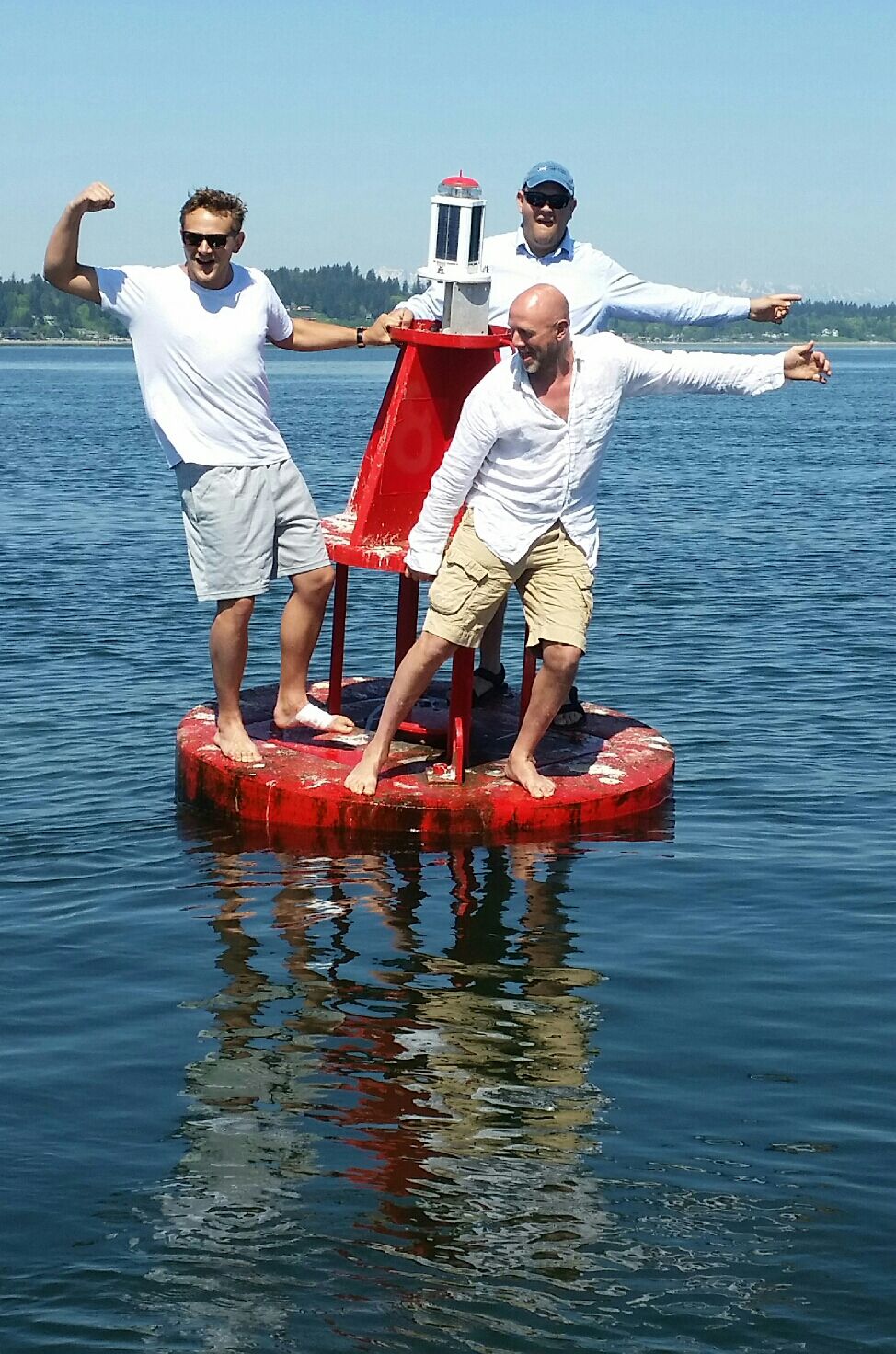 Stringfever on a buoy shelton seattle.JPG