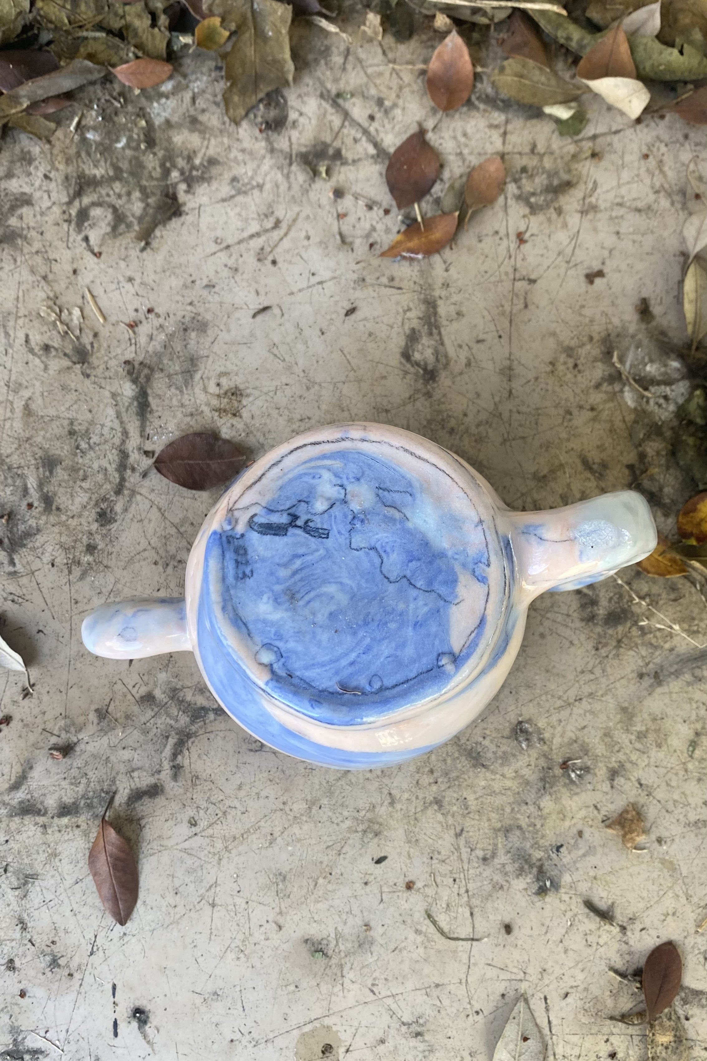 bluePeachCupBottom.jpg