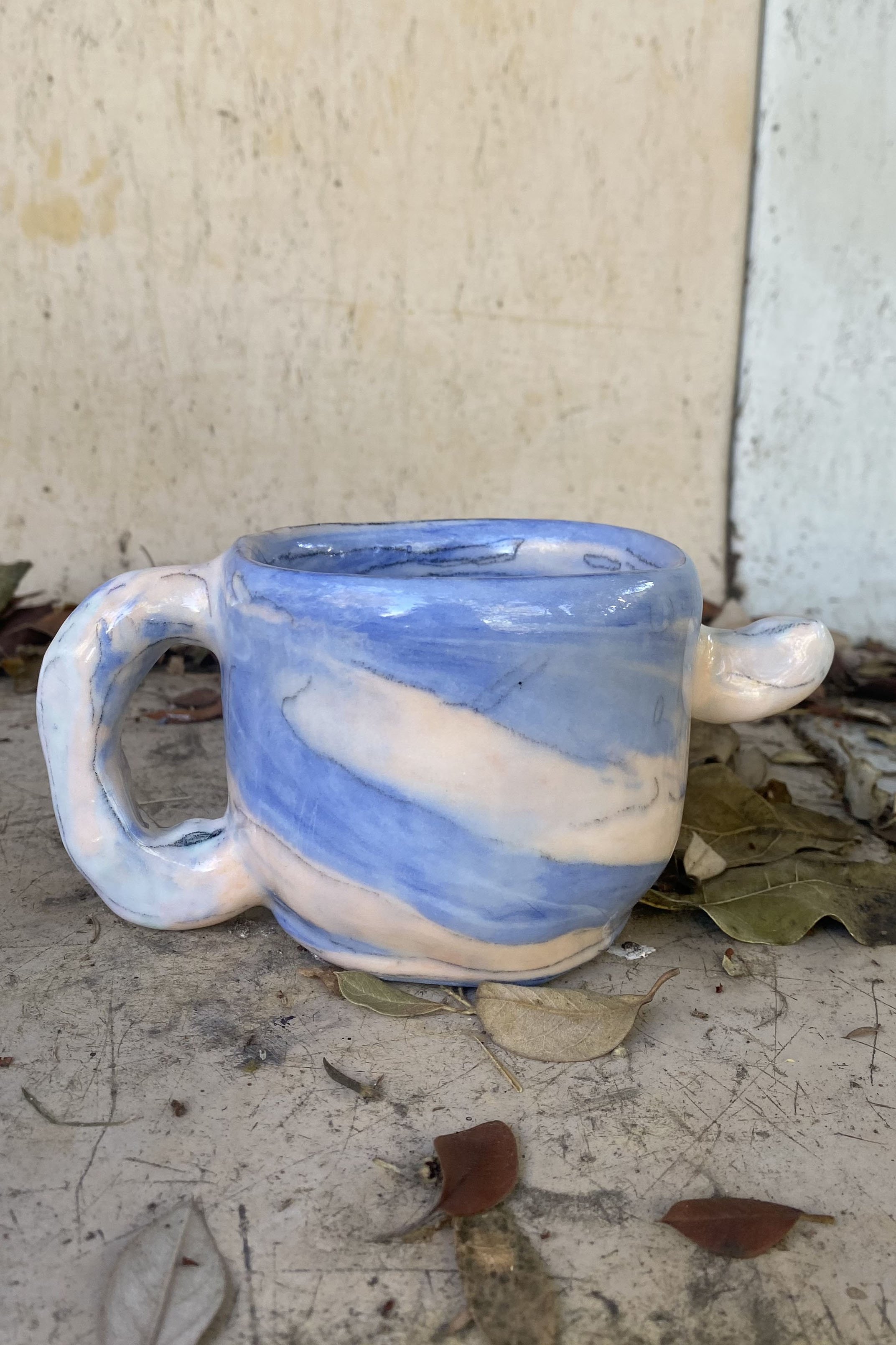 Glossy Soft Striped Cup