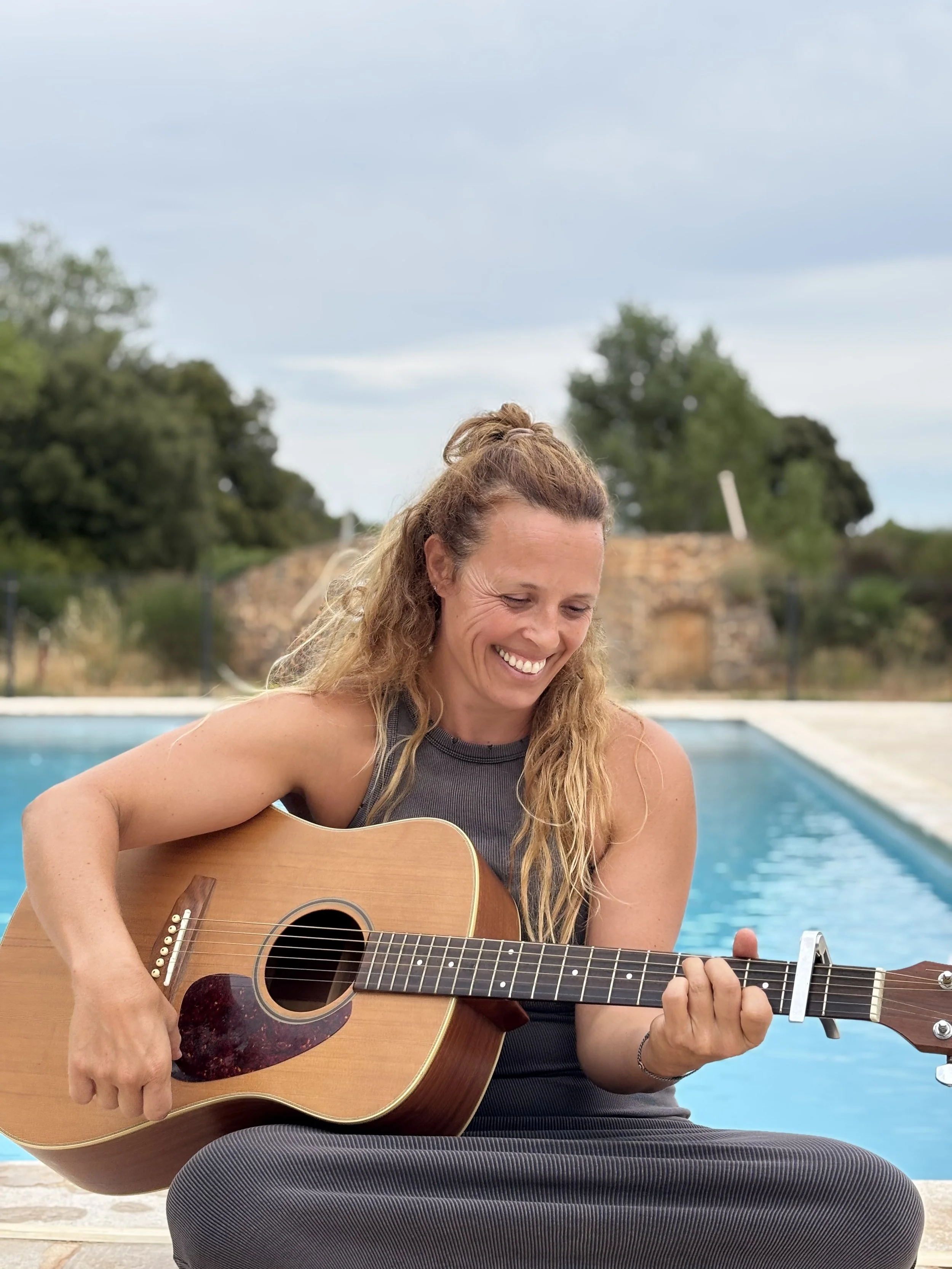 Retraite yoga îles de Lérins Cannes Vanessa Volckaert Studio HappyNess Fréjus