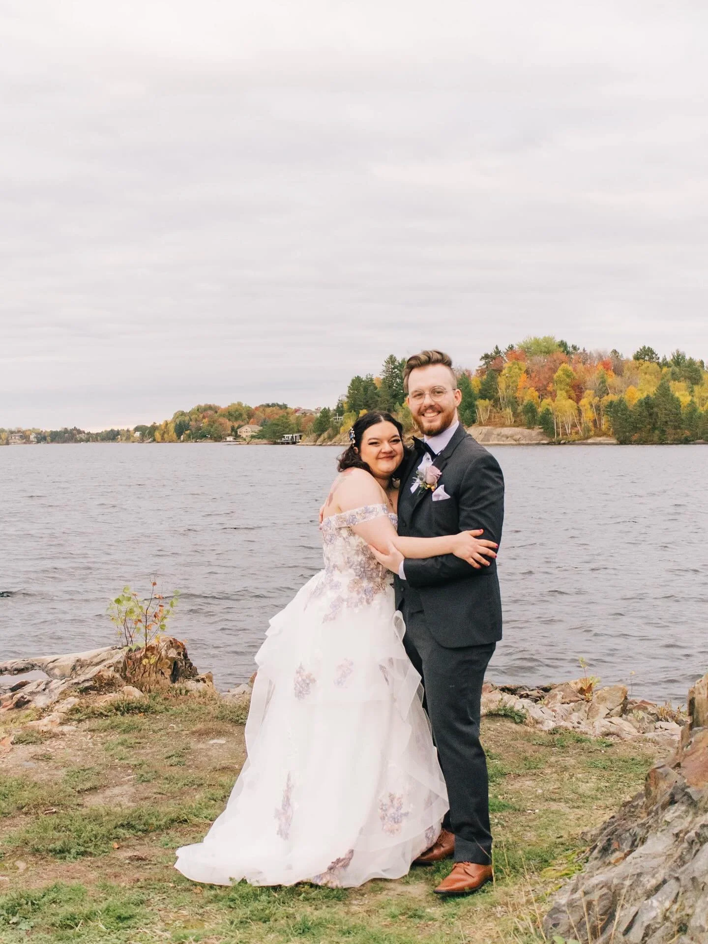 Sneak peaks of a beautiful wedding I did in Sudbury yesterday at Kathleen & Brocks wedding! Thanks again for having us and congrats again :)